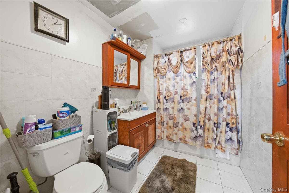 3544 -3546 Laconia Avenue thumbnail 12