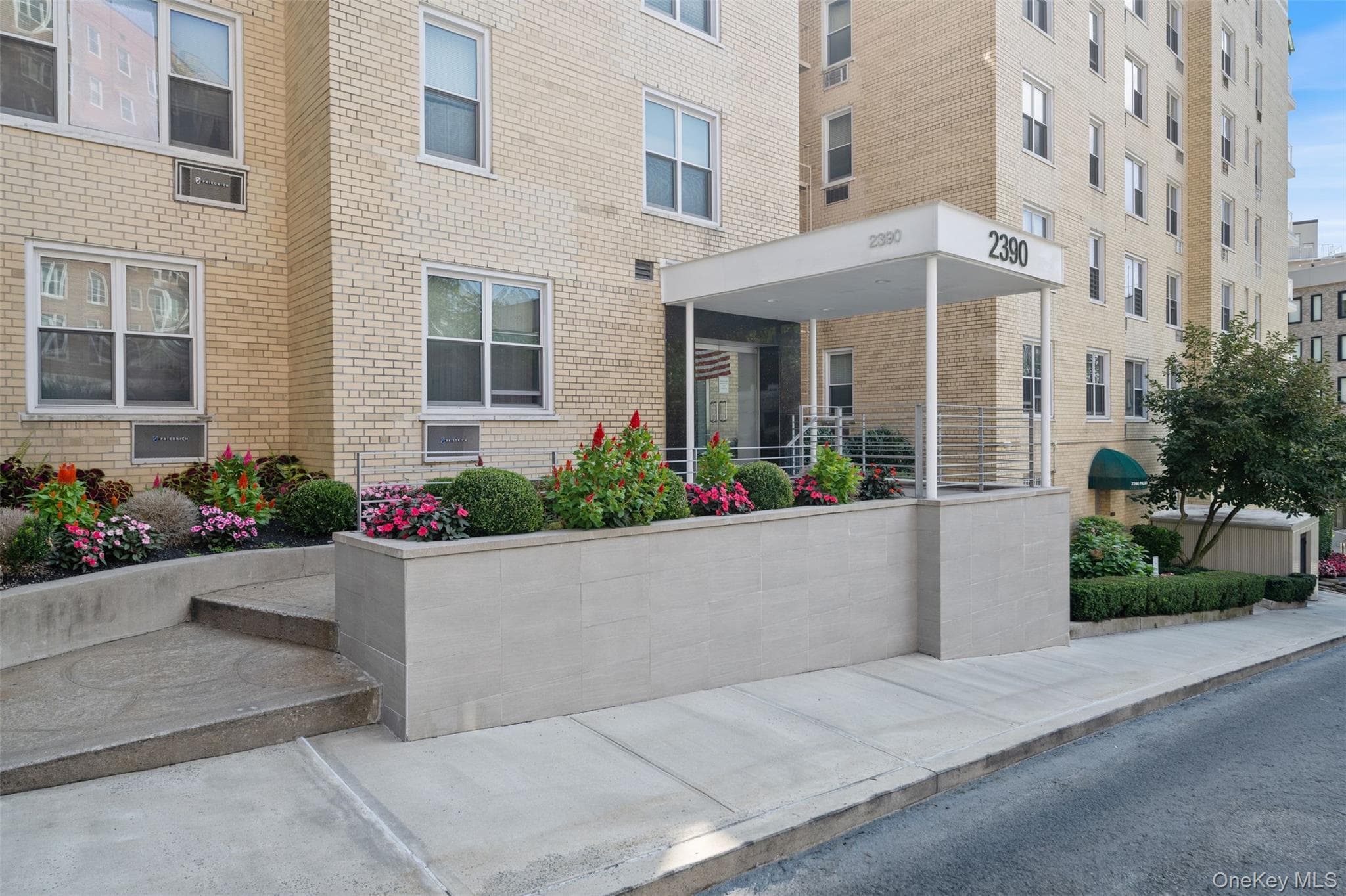 2390 Palisade Avenue Unit: 1G thumbnail 11