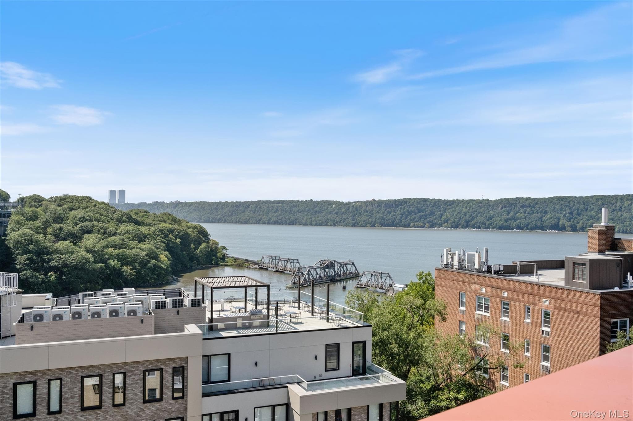2390 Palisade Avenue Unit: 1G thumbnail 13