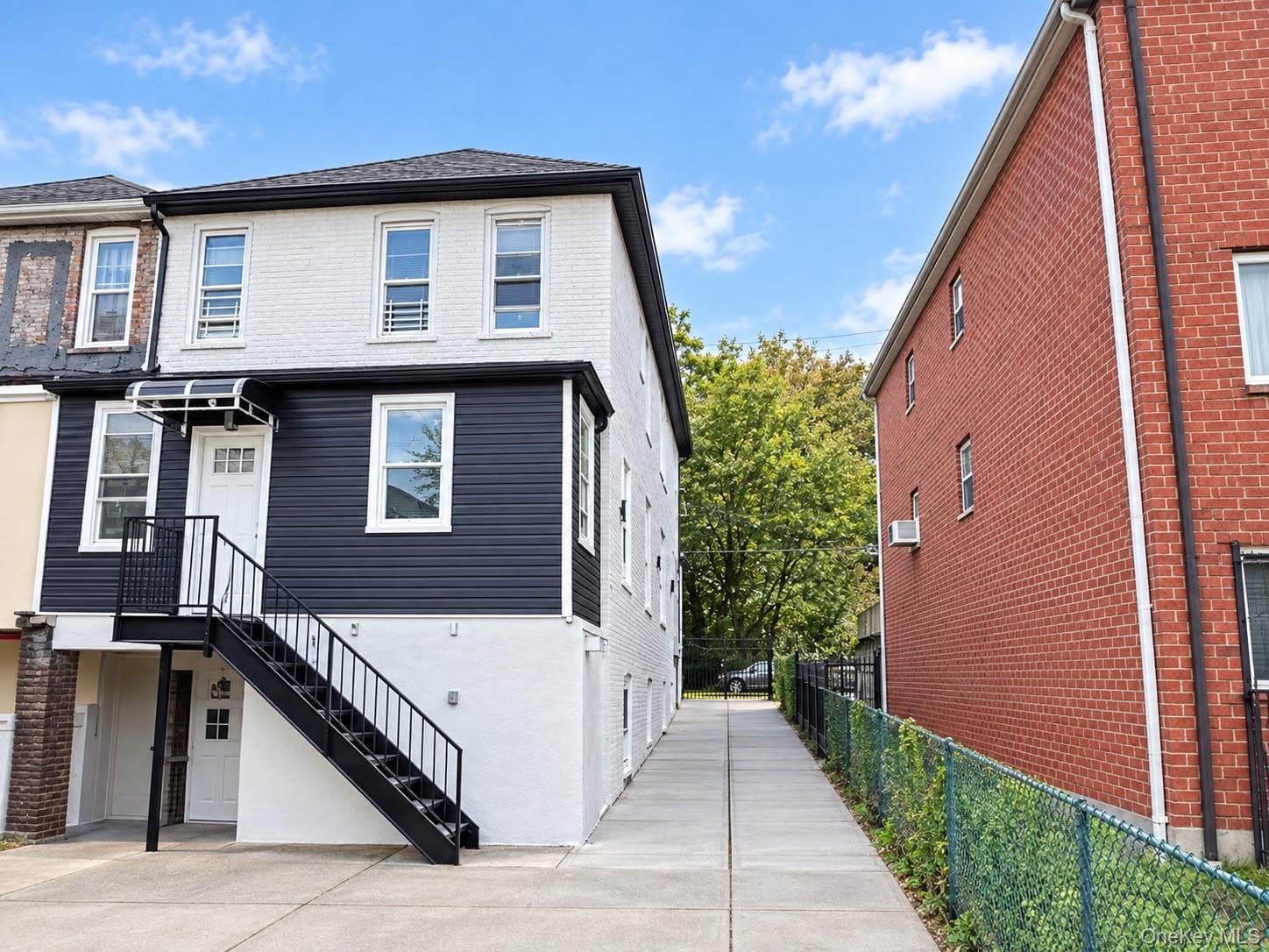 628 Leland Avenue thumbnail 3