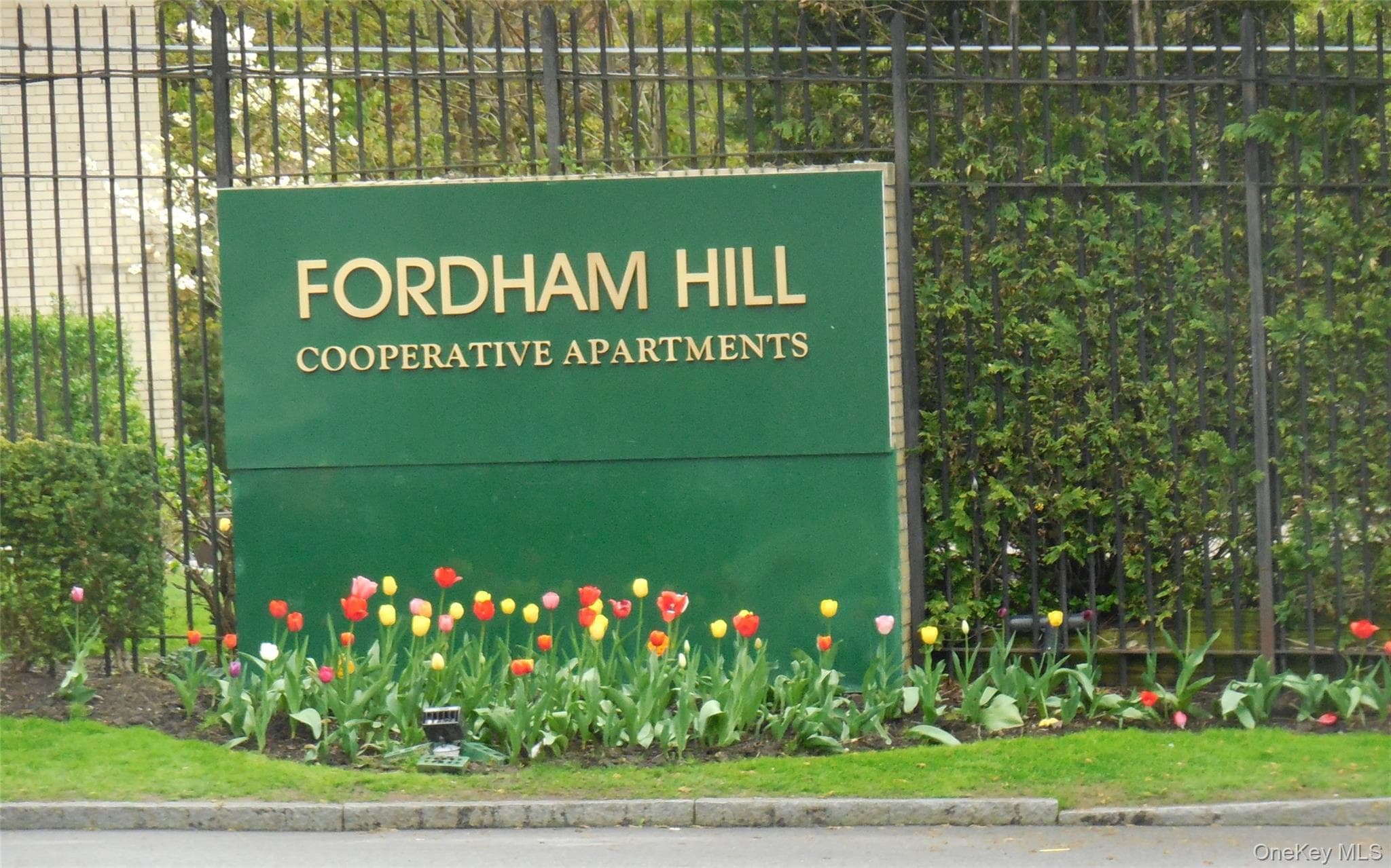4 Fordham Hill Oval Oval Unit: 5E thumbnail 2