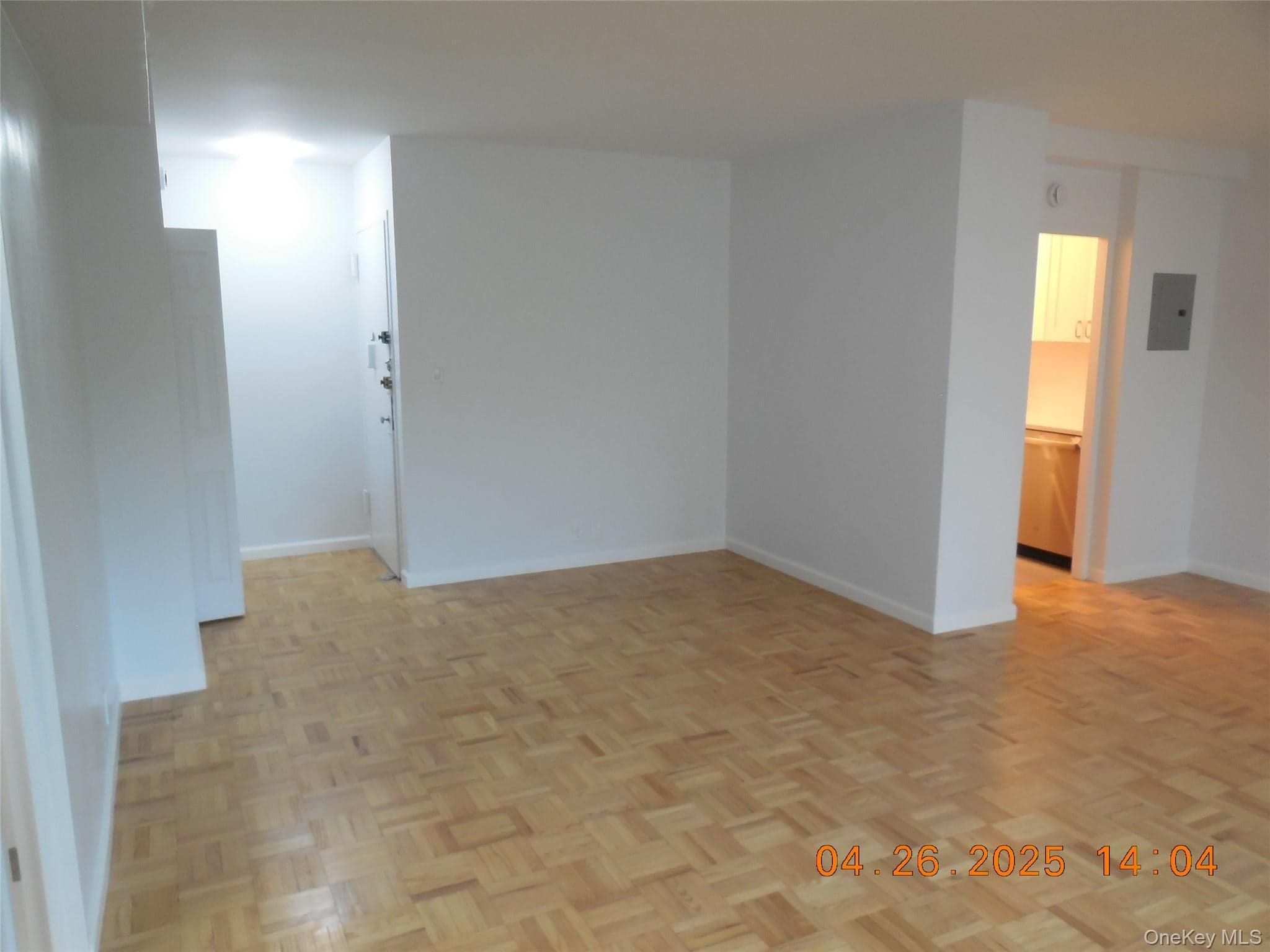4 Fordham Hill Oval Oval Unit: 5E thumbnail 3