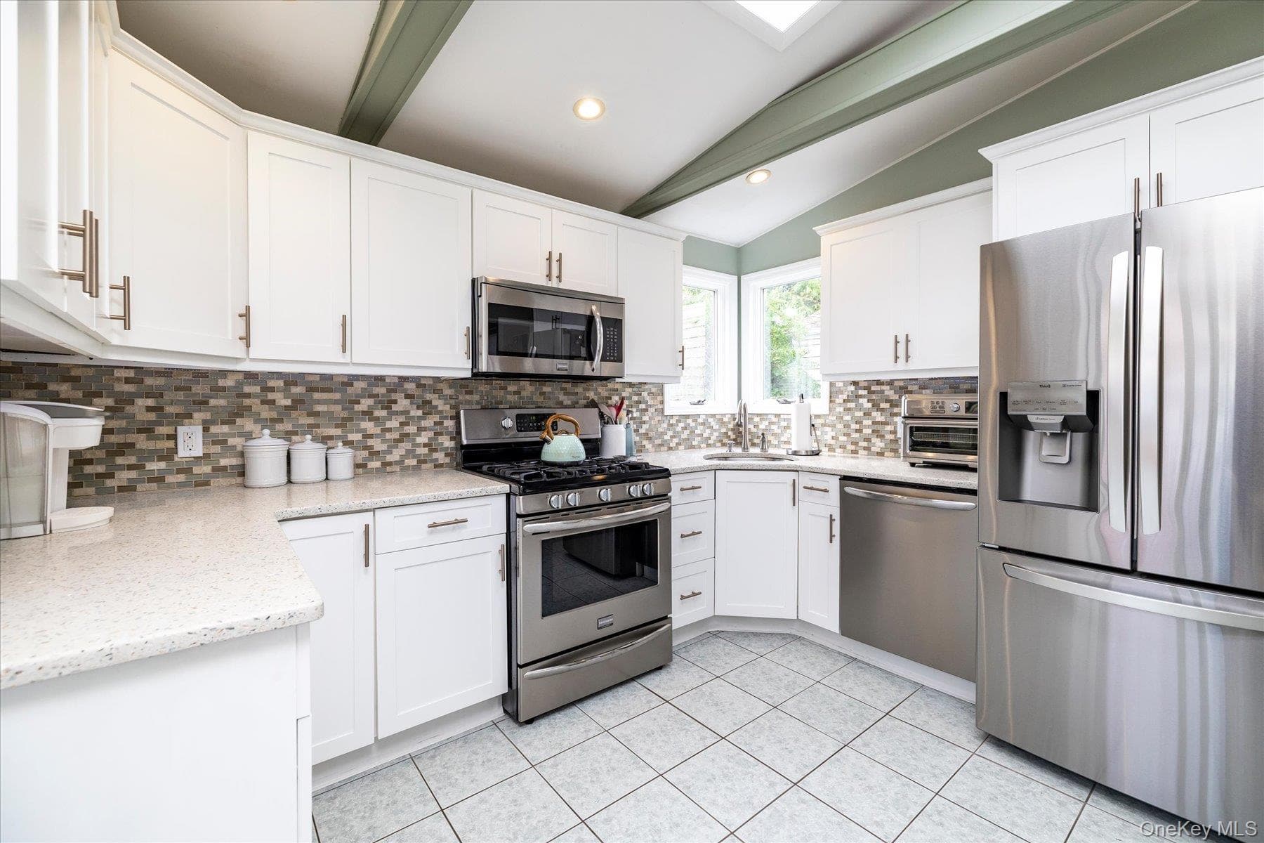 48 Teneyck Avenue thumbnail 12