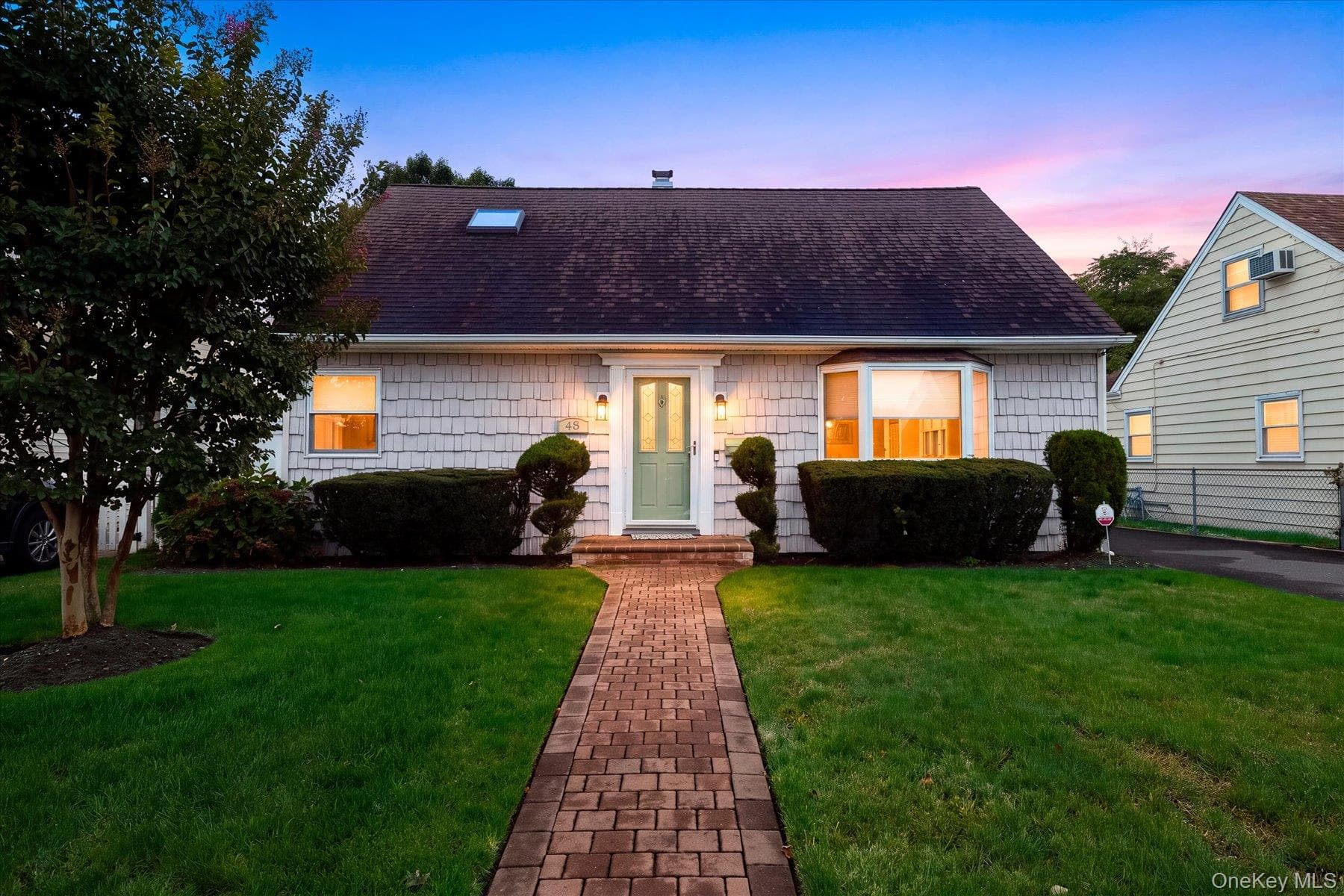 48 Teneyck Avenue photo 1