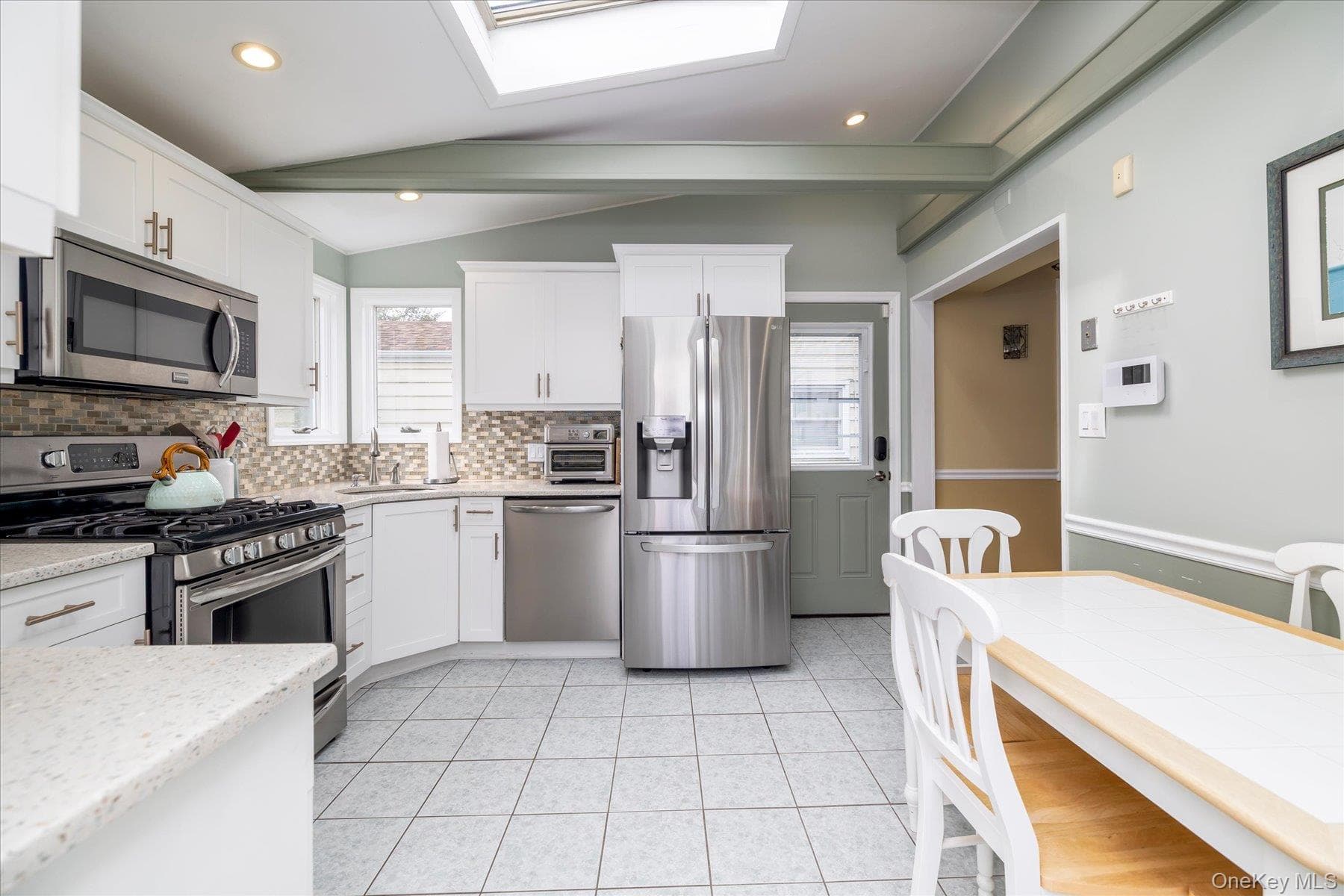 48 Teneyck Avenue thumbnail 11