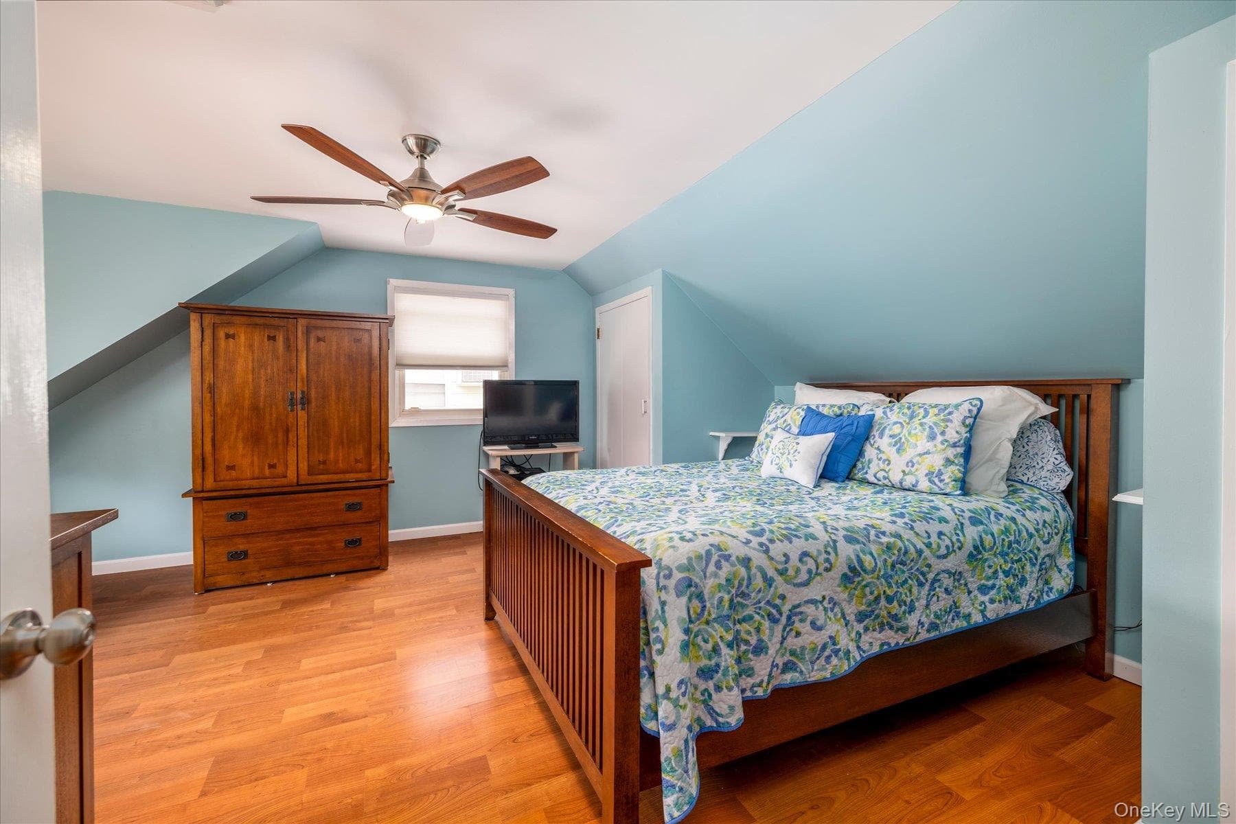 48 Teneyck Avenue thumbnail 17