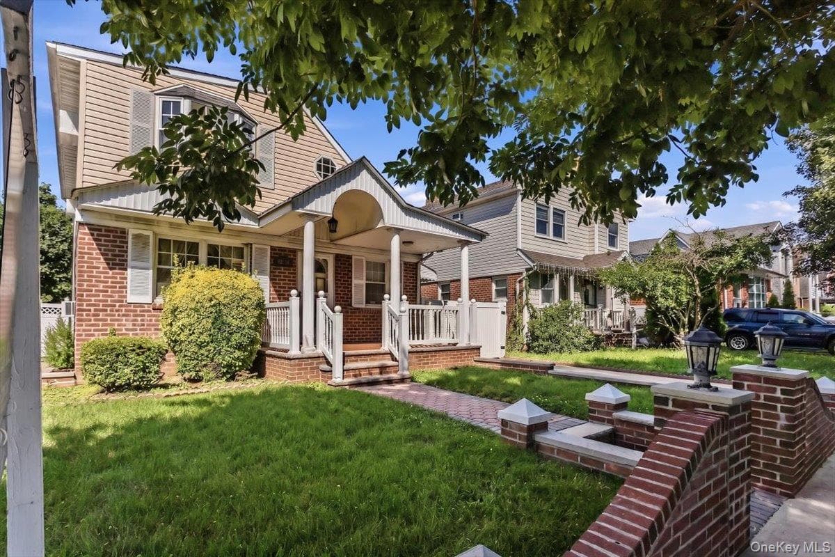82-56 248th Street, Bellerose