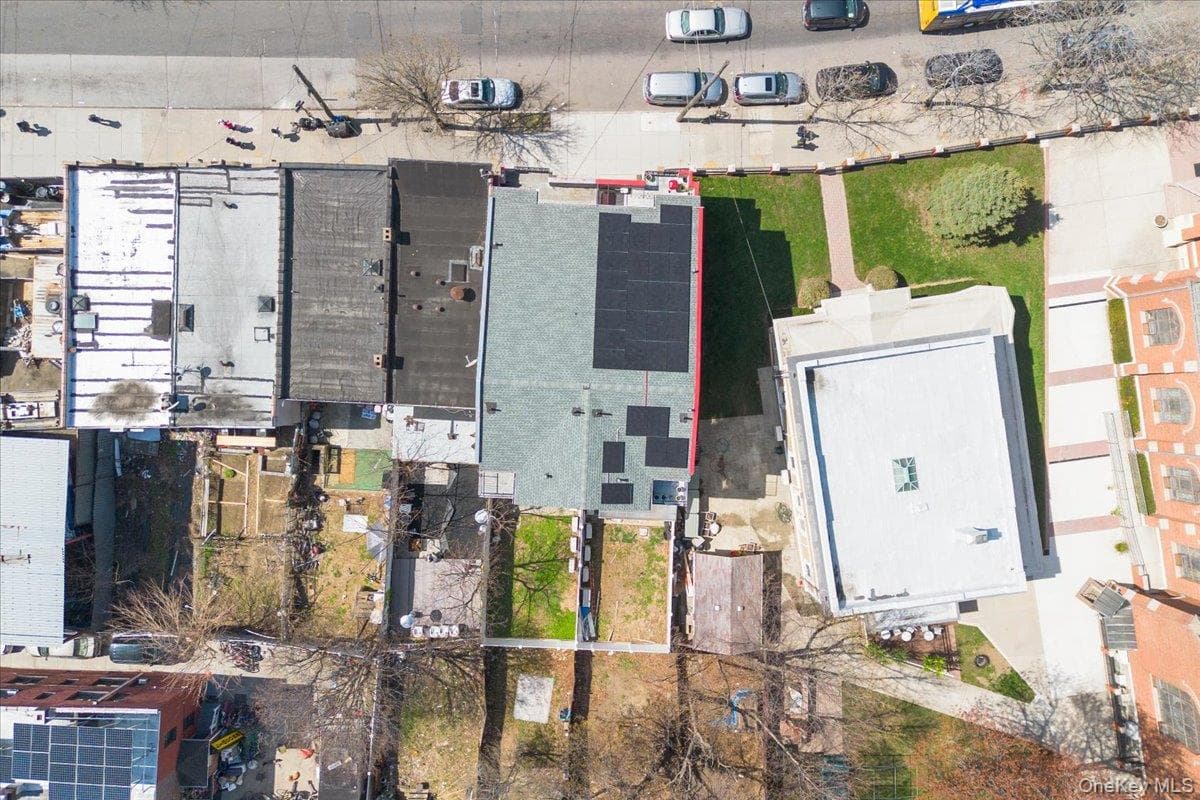 10847 Sutphin Boulevard thumbnail 21