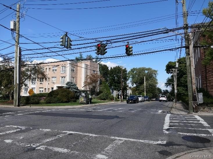 650 Halstead Avenue thumbnail 5