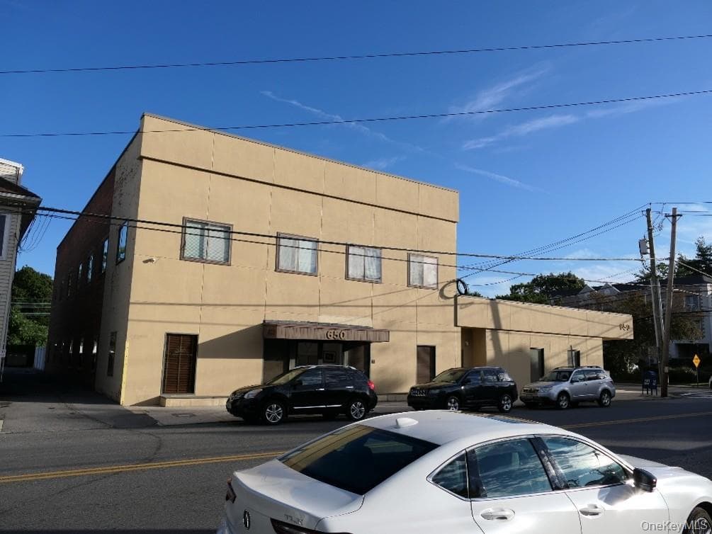 650 Halstead Avenue thumbnail 2