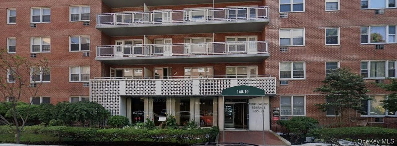 160-10 89th Avenue Unit: 9E, Jamaica