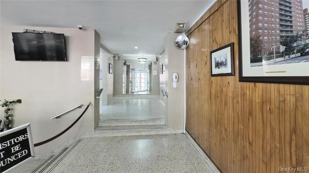 160-10 89th Avenue Unit: 9E thumbnail 6
