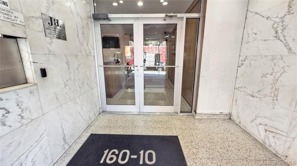 160-10 89th Avenue Unit: 9E thumbnail 5