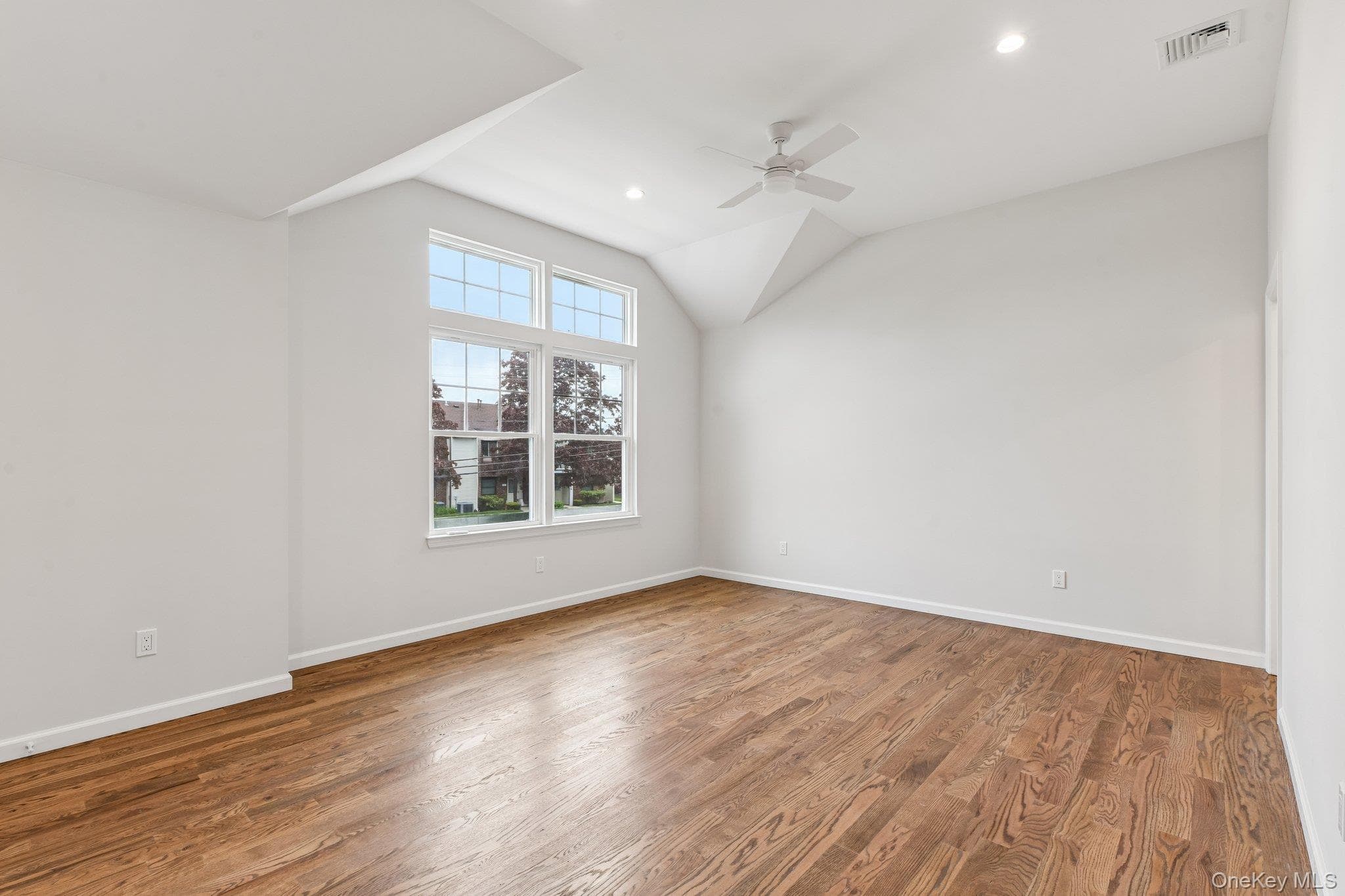384 Scudder Avenue Unit: Lot 2 thumbnail 23