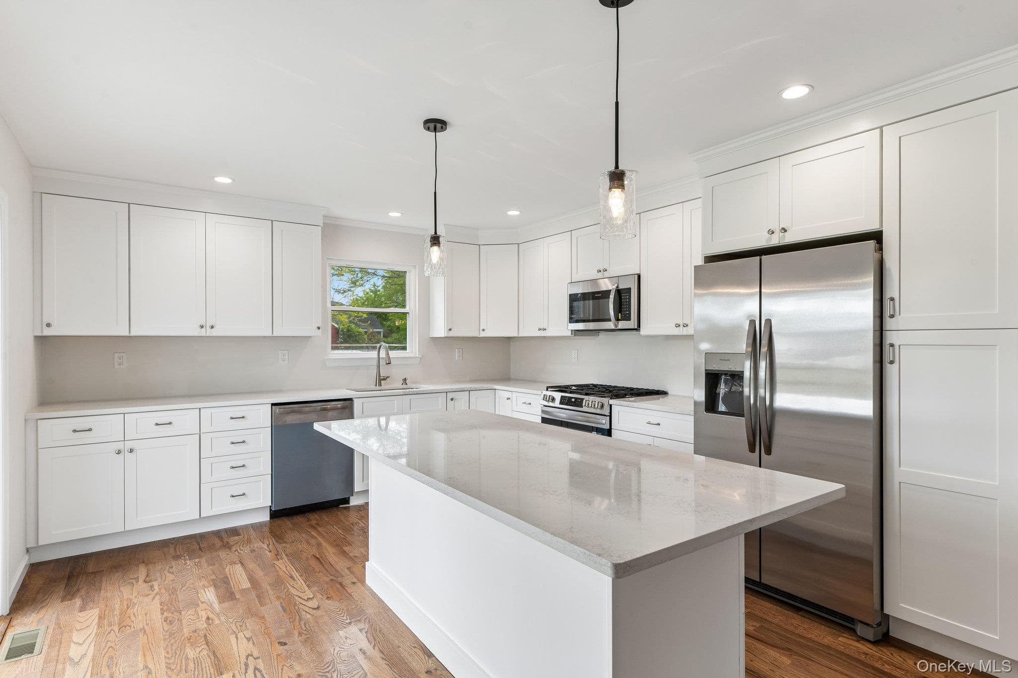 384 Scudder Avenue Unit: Lot 2 thumbnail 12