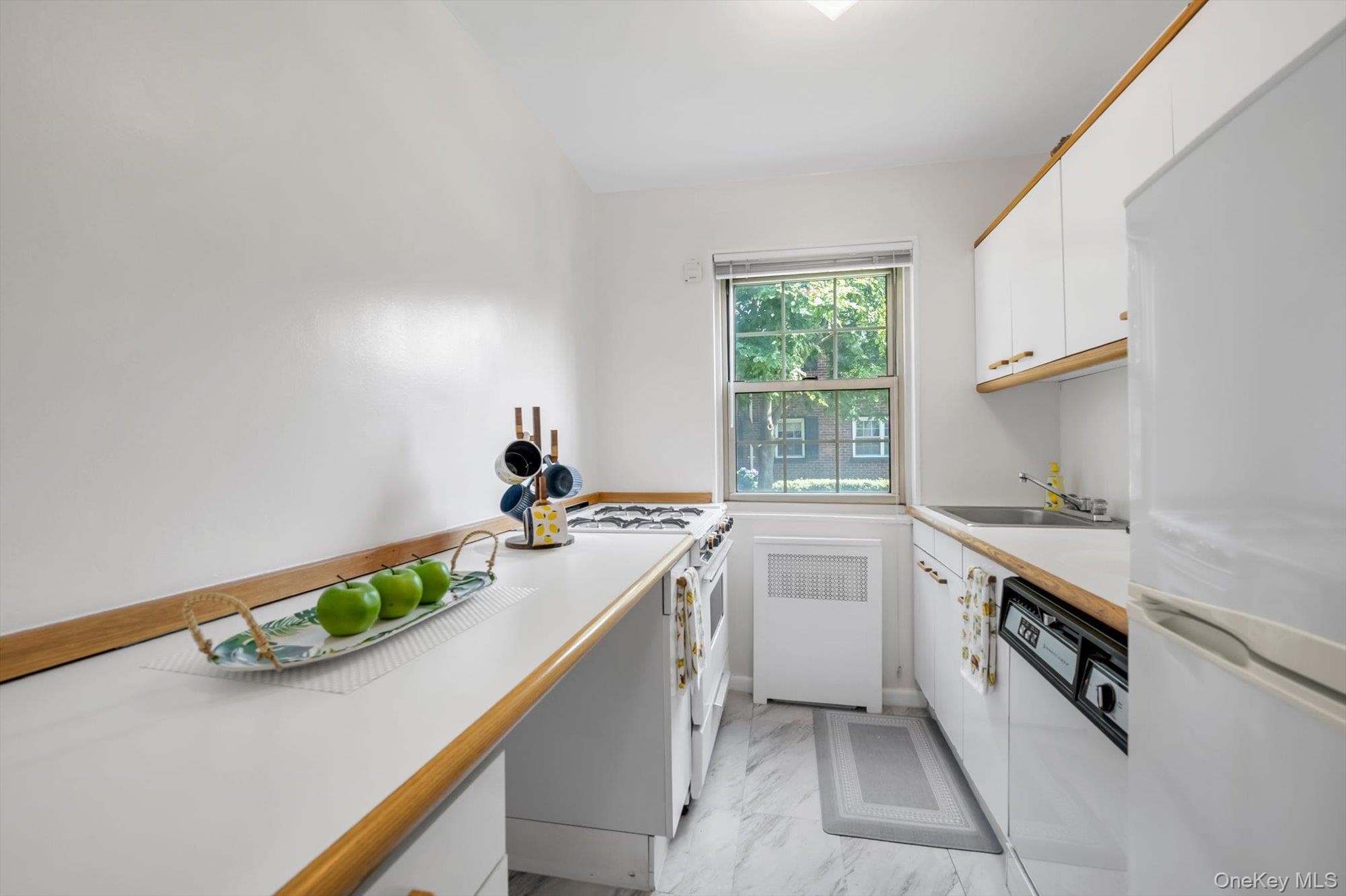 69-17 215 Street Unit: A thumbnail 6