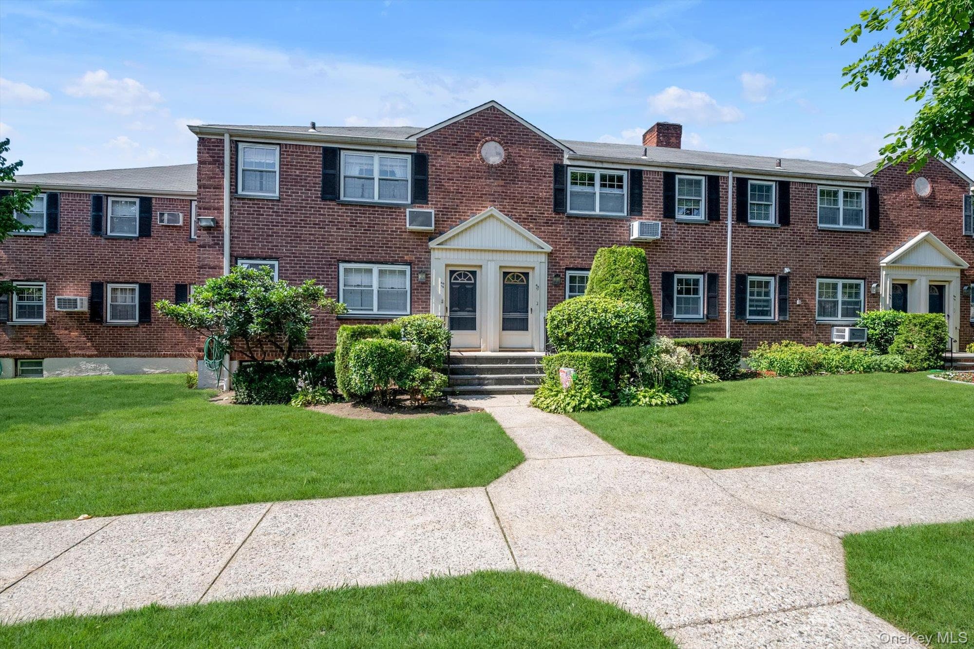 69-17 215 Street Unit: A, Bayside
