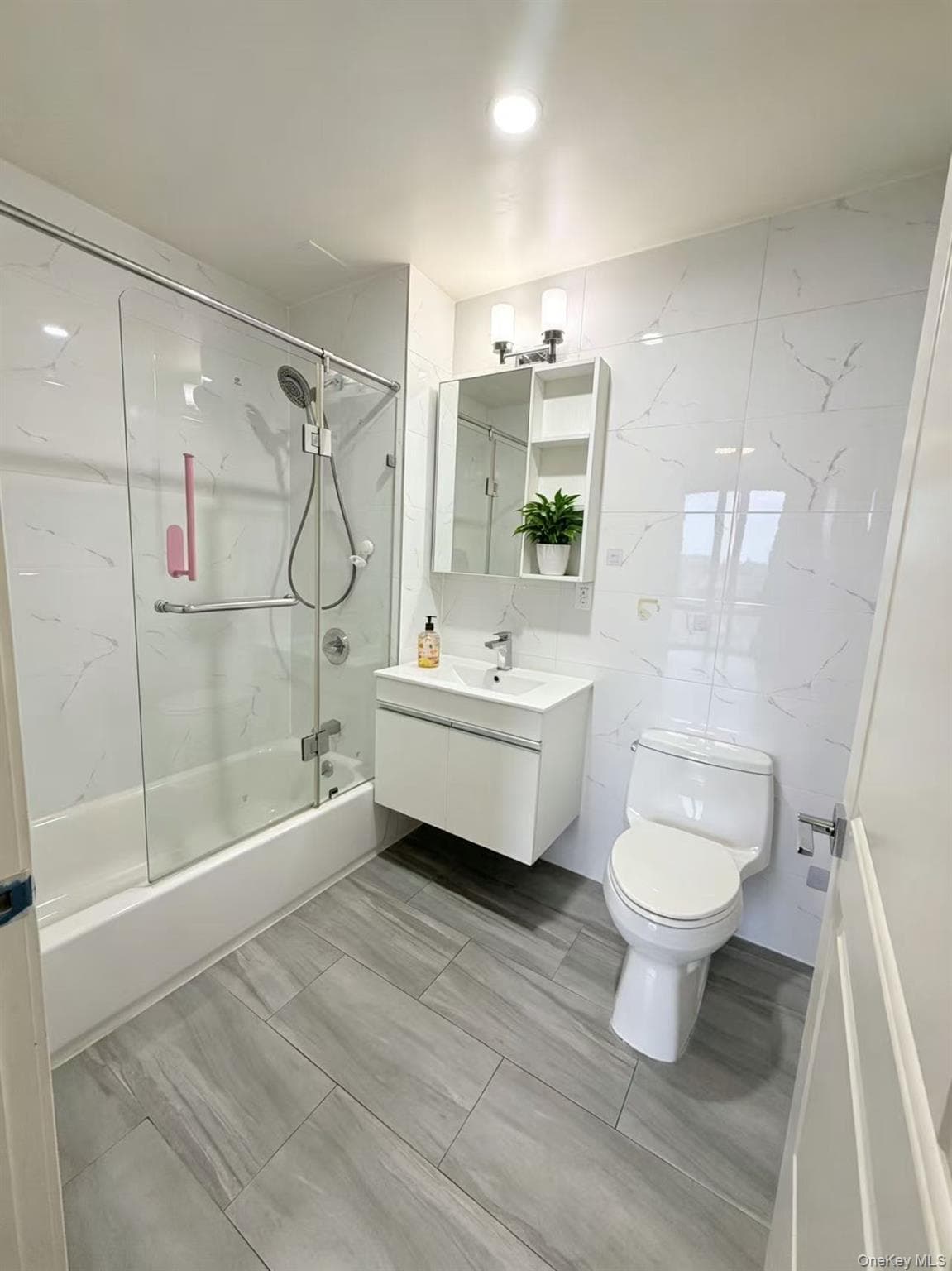 144-27 Sanford Avenue Unit: 6L thumbnail 5