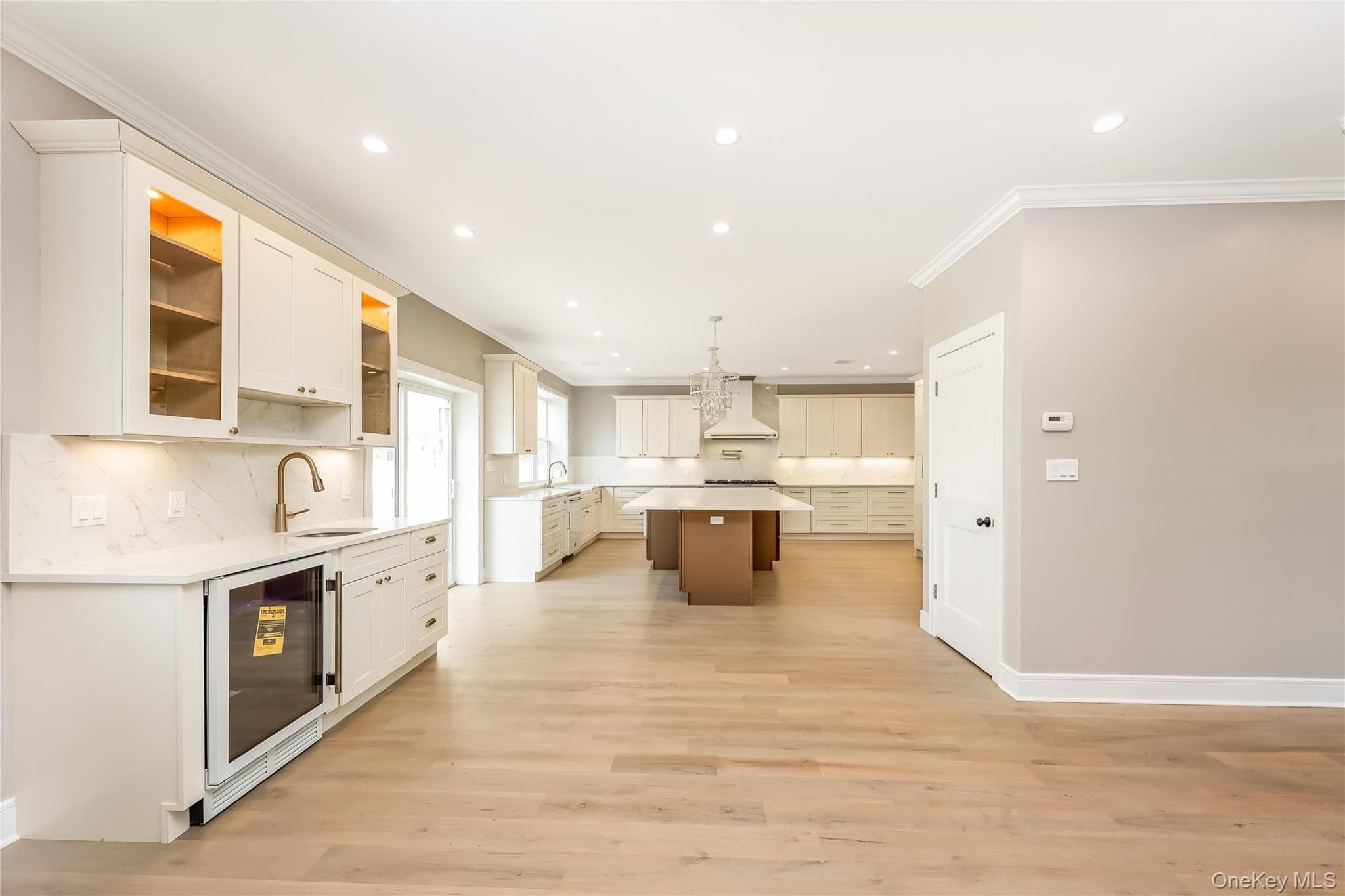 224 Oconnell Street thumbnail 12
