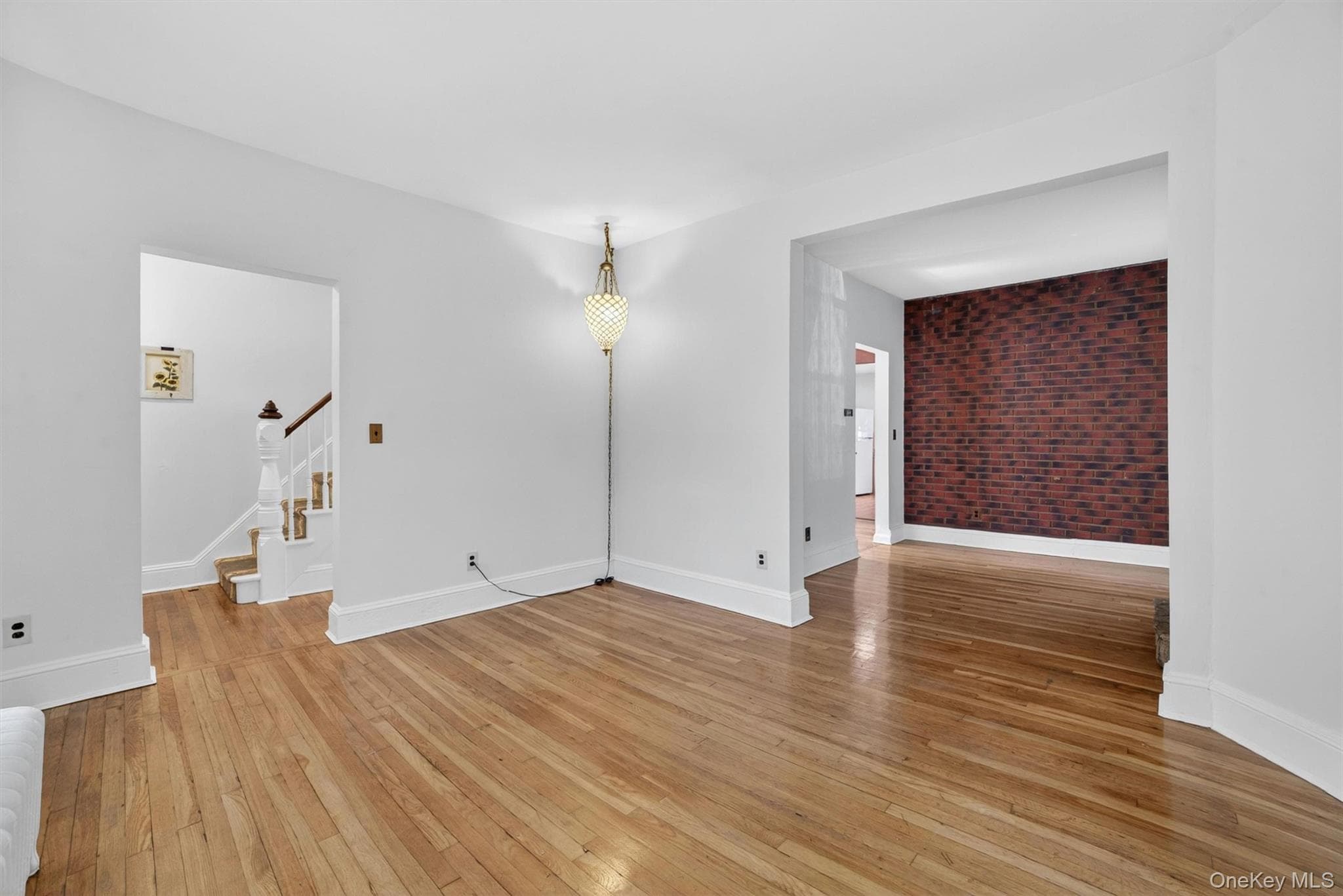 33 Maurice Avenue thumbnail 7