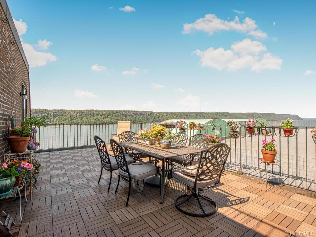 23 Water Grant Street Unit: 11A photo 1