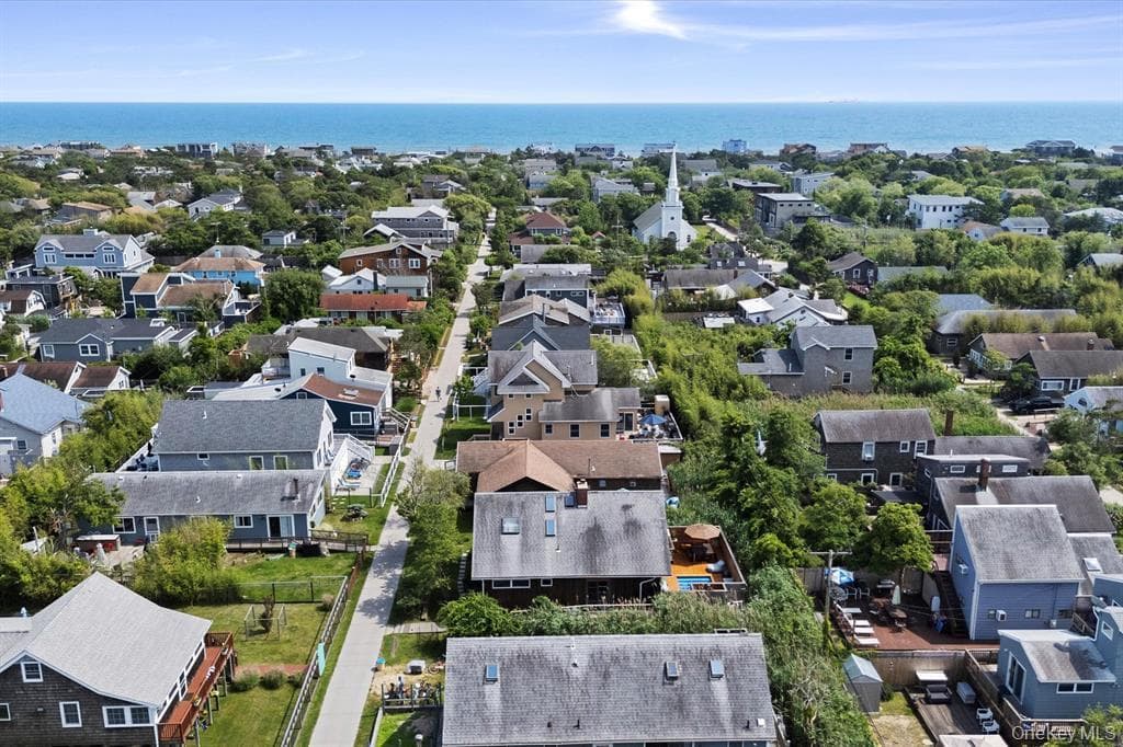 17 Bungalow Walk thumbnail 8