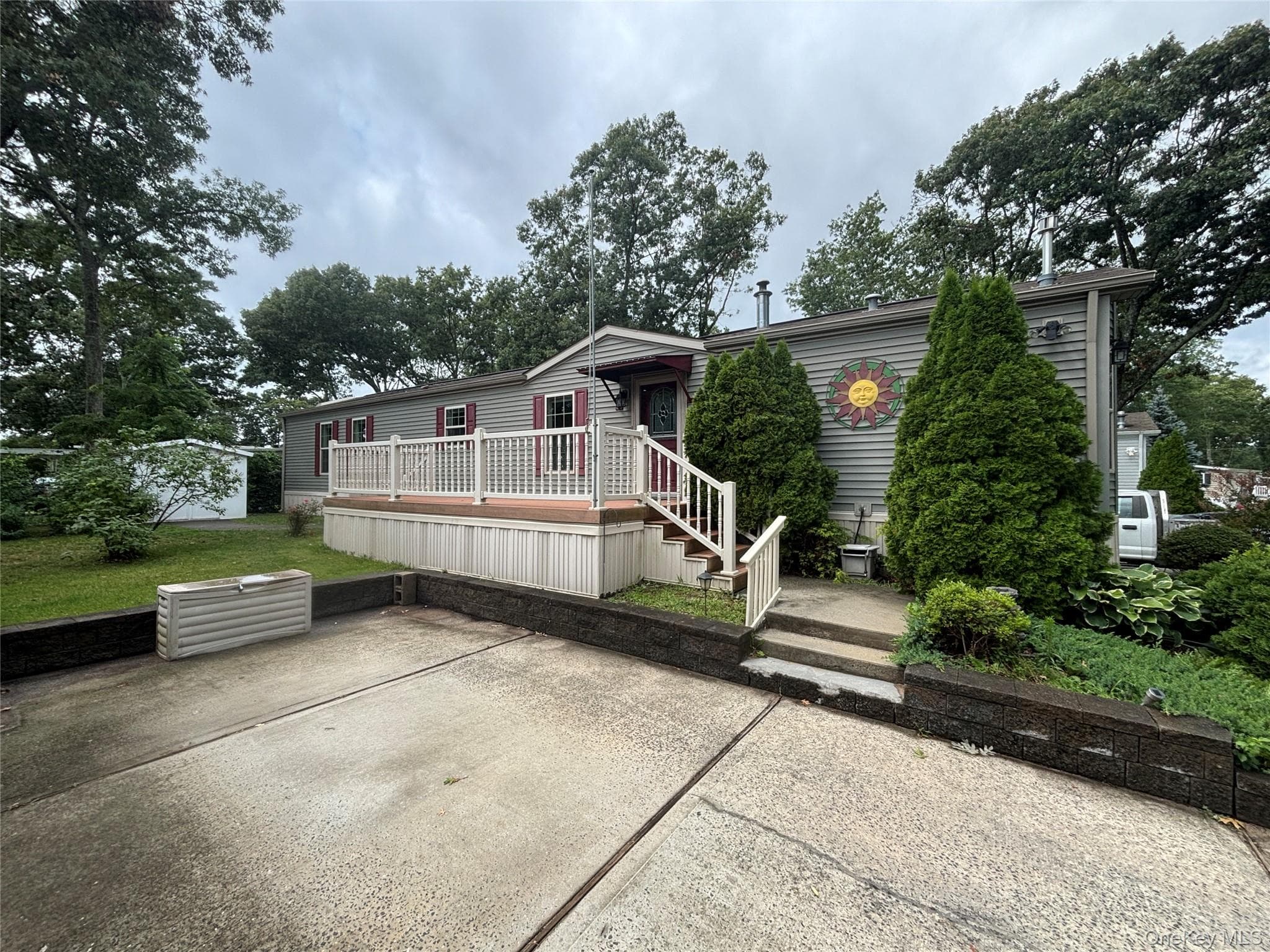 1661 Old Country Road Unit: 84 thumbnail 4