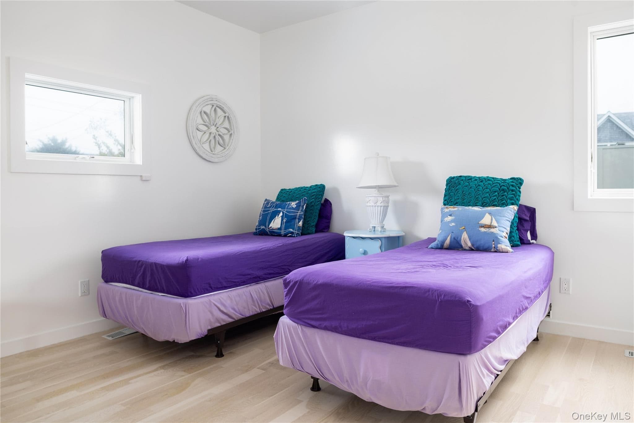 398 Dune Road thumbnail 16