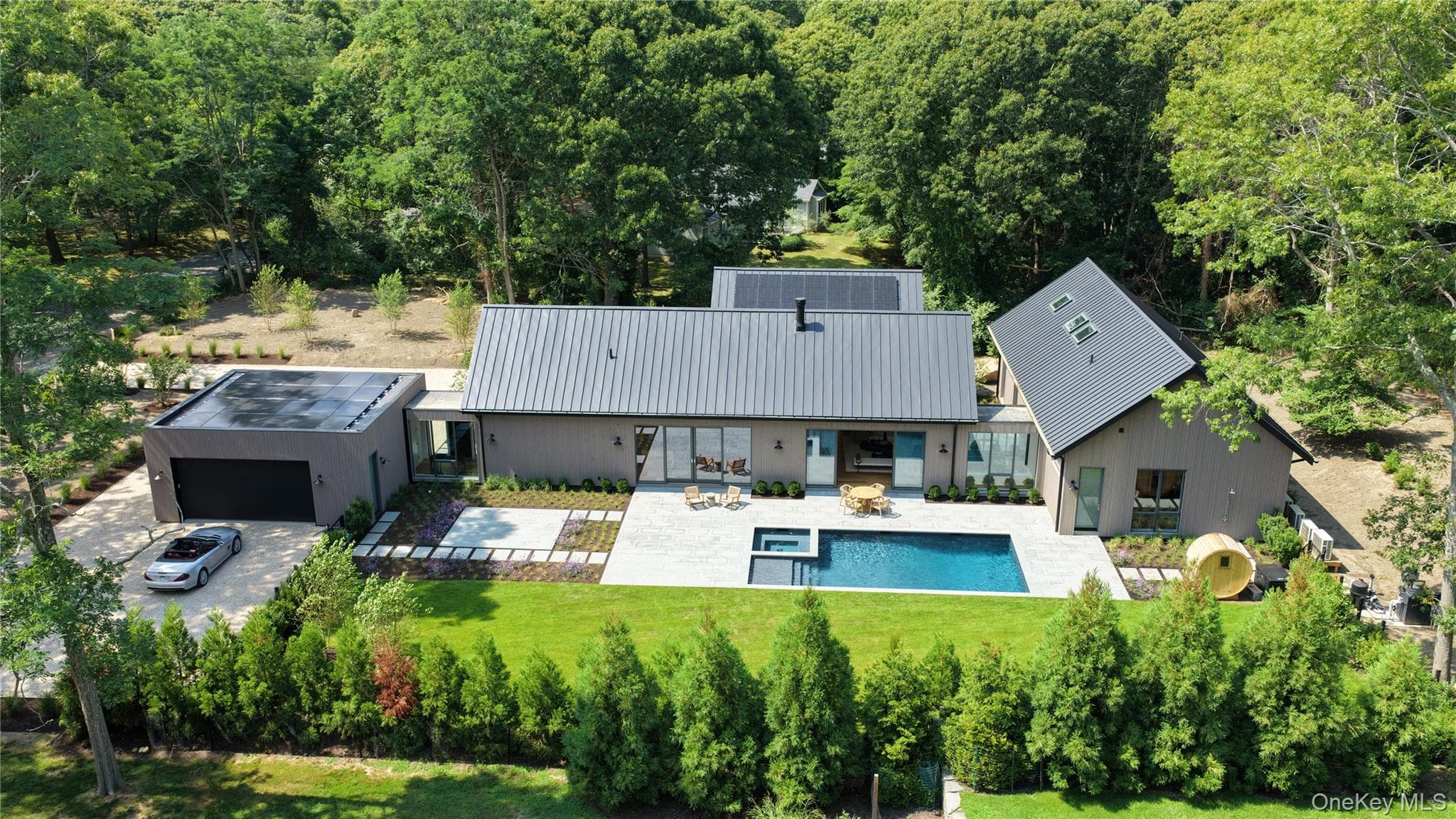 6 Great Circle Drive photo 1