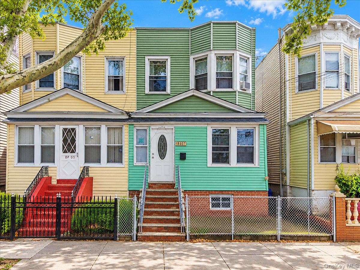 8407 89th Avenue, Woodhaven