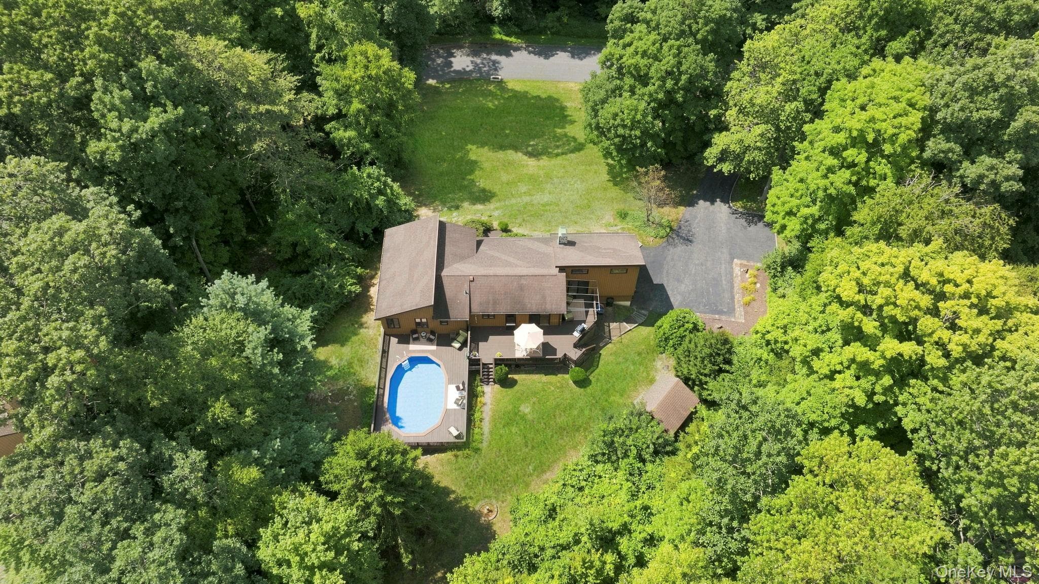 66 Maple Wood Drive thumbnail 28