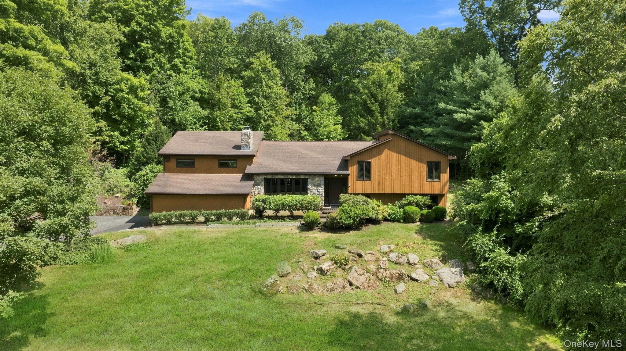 66 Maple Wood Drive thumbnail 2