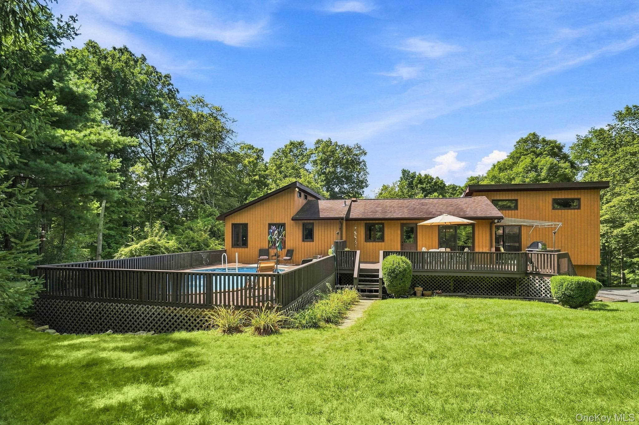 66 Maple Wood Drive thumbnail 3