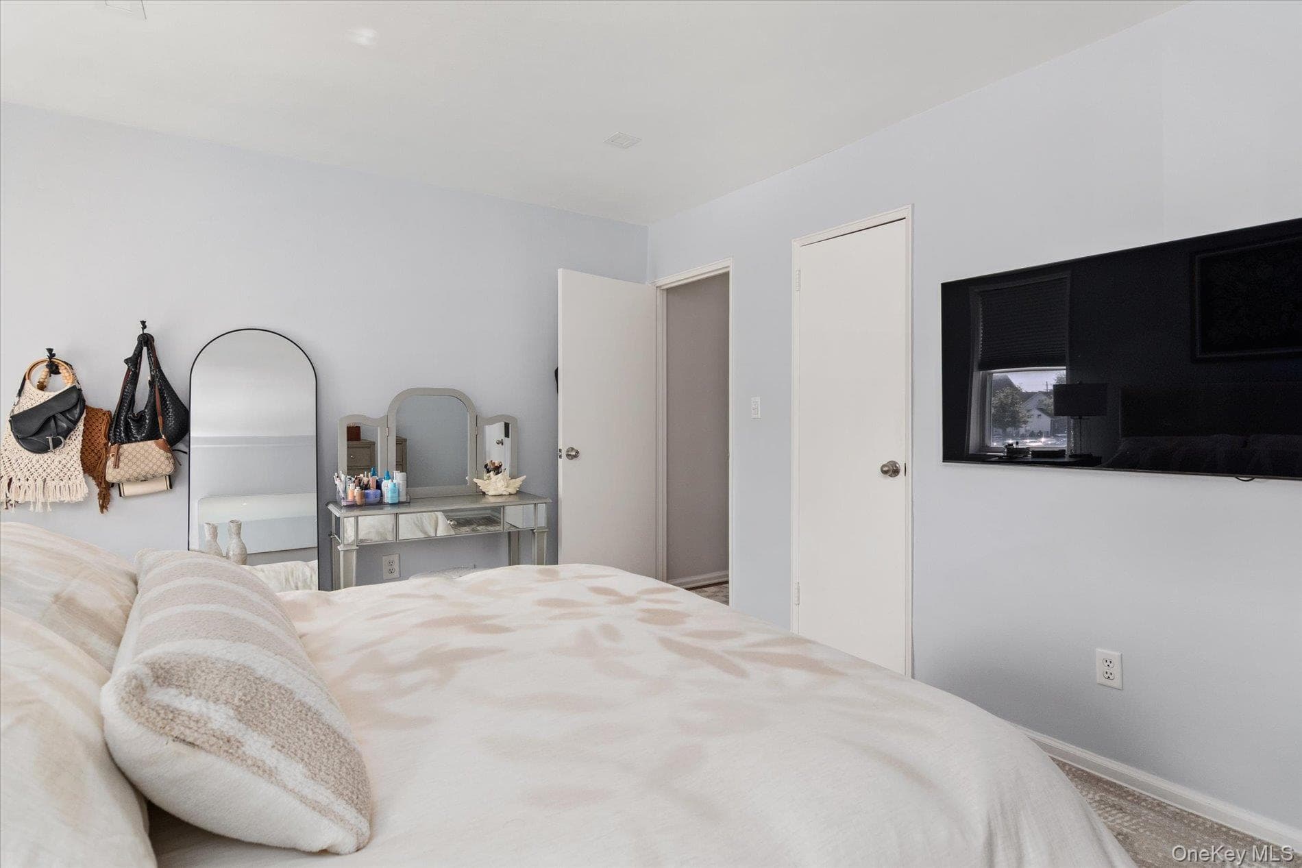 60 Hempstead Avenue Unit: 2C thumbnail 13