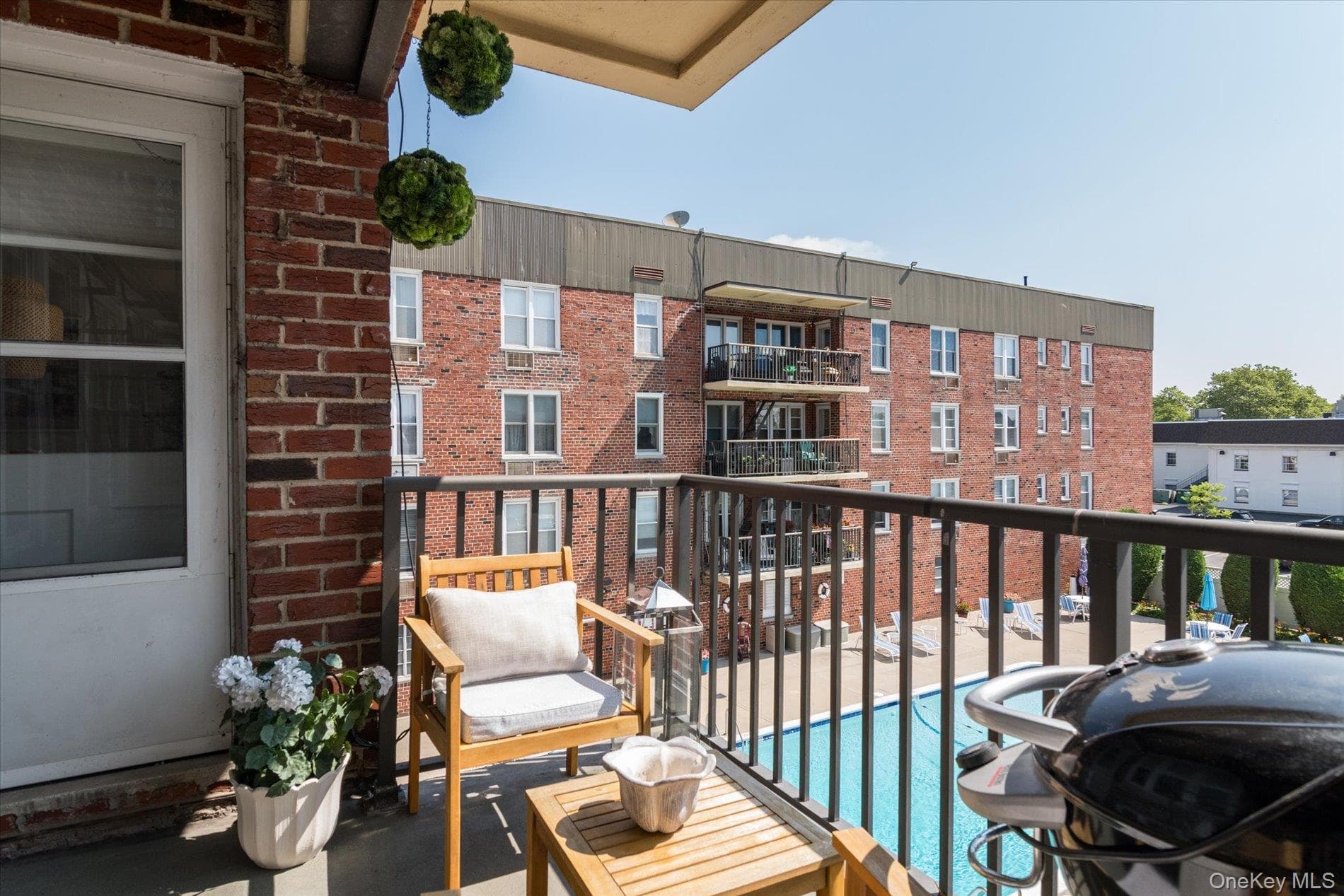 60 Hempstead Avenue Unit: 2C thumbnail 14