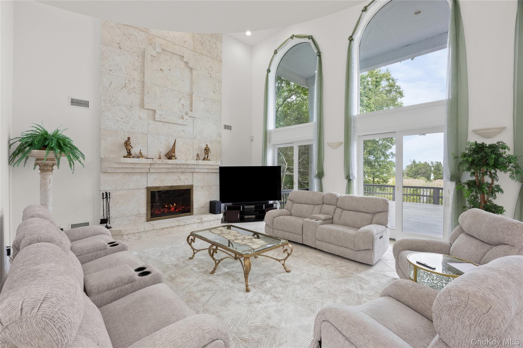 3525 Paradise Point Road thumbnail 9