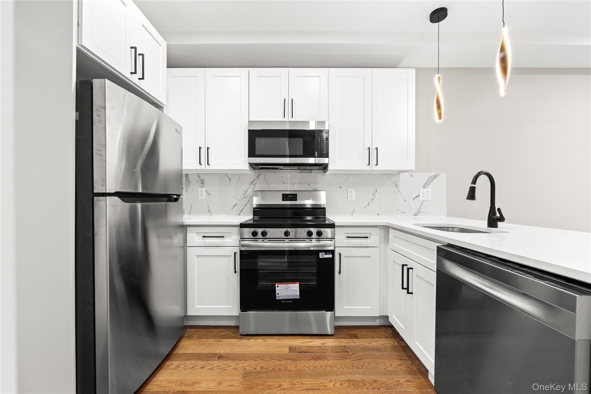 463 E 143rd Street thumbnail 6