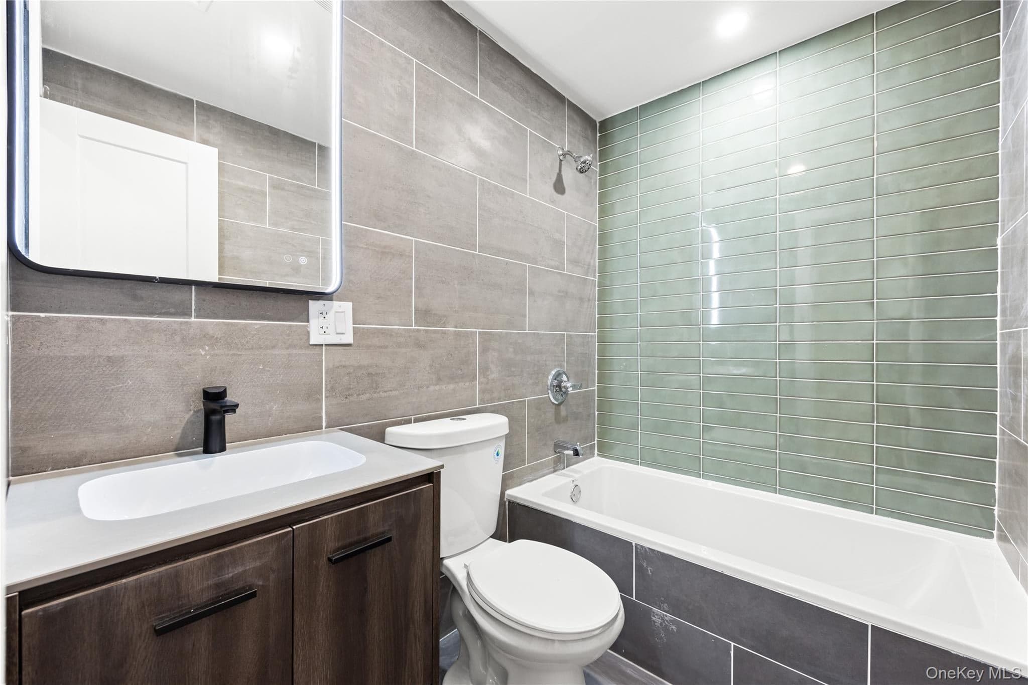 463 E 143rd Street thumbnail 15