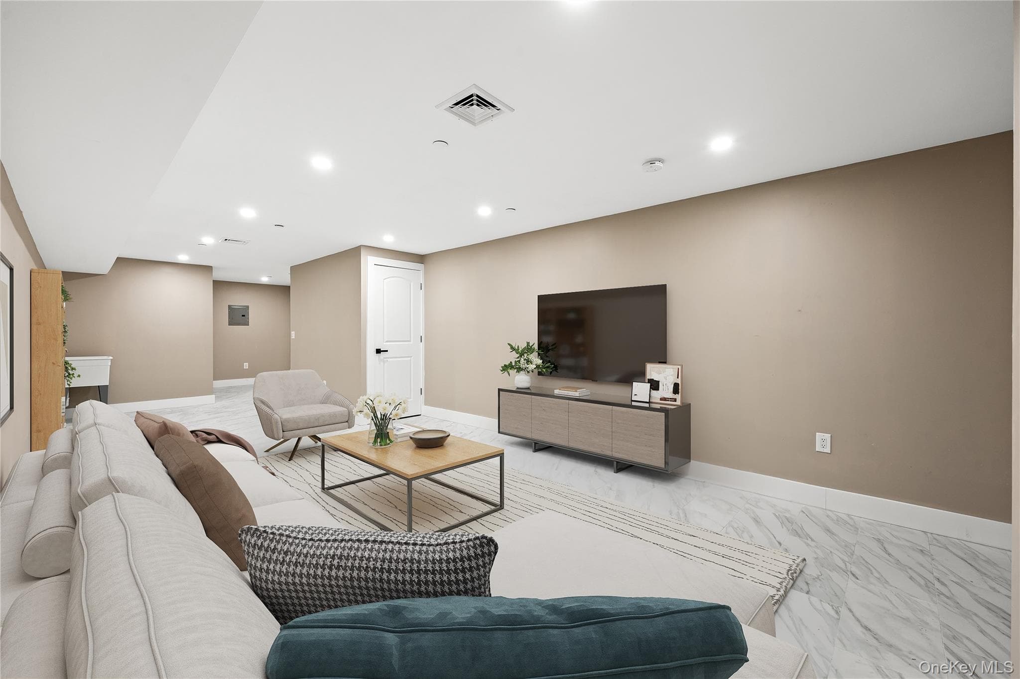 463 E 143rd Street thumbnail 10