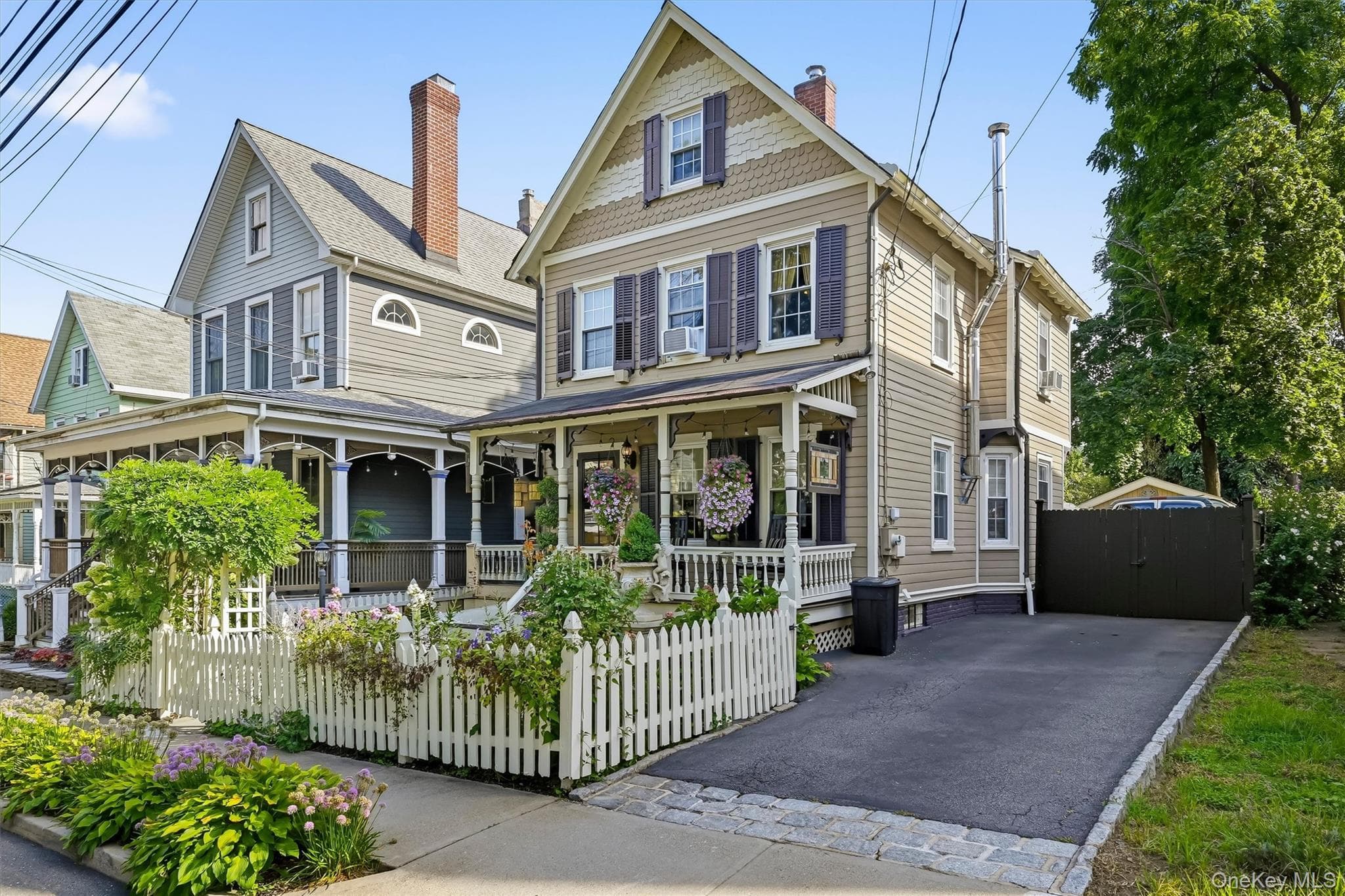 133 Cedar Hill Avenue thumbnail 2