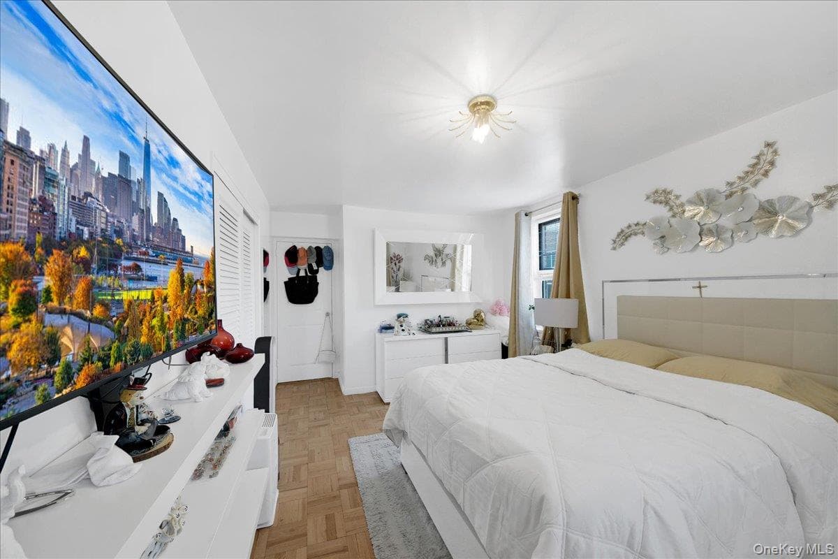 3512 Oxford Avenue Unit: 1C thumbnail 11