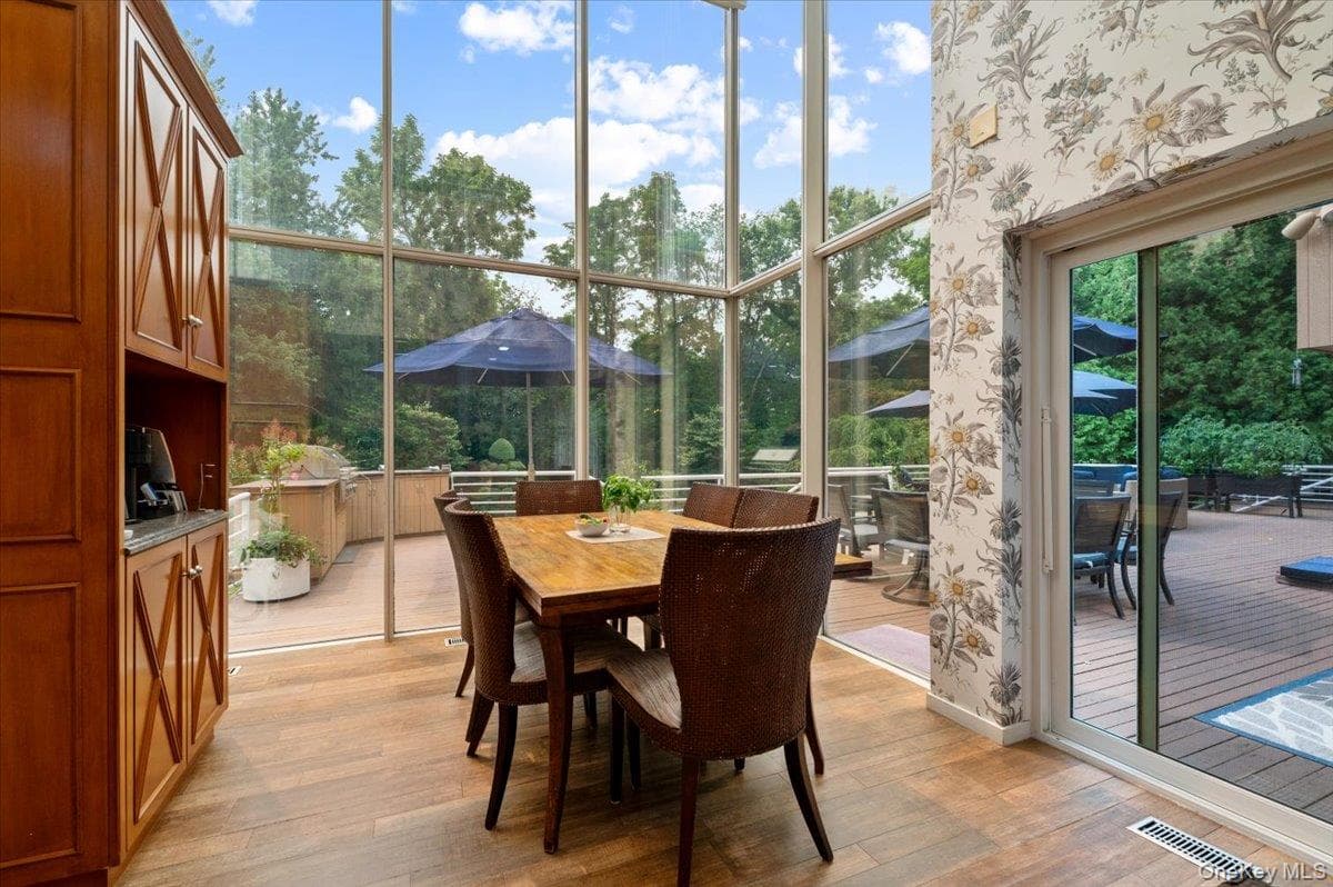 24 Emerson Road thumbnail 9