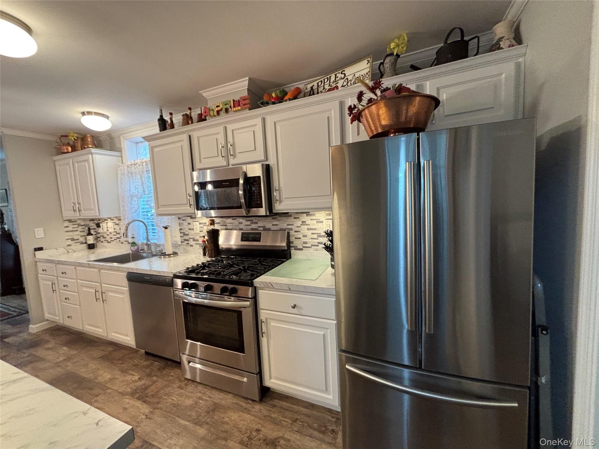 1661 Old Country Road Unit: 72 thumbnail 14