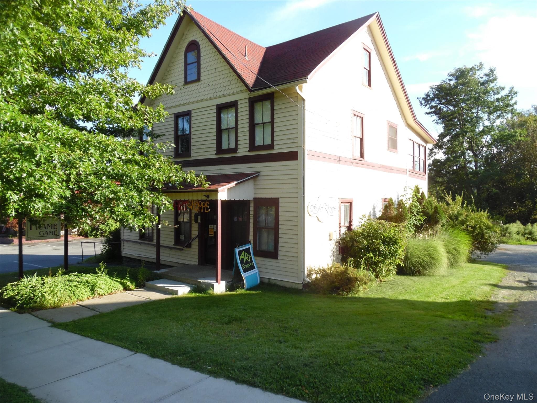 369 E Broadway thumbnail 7