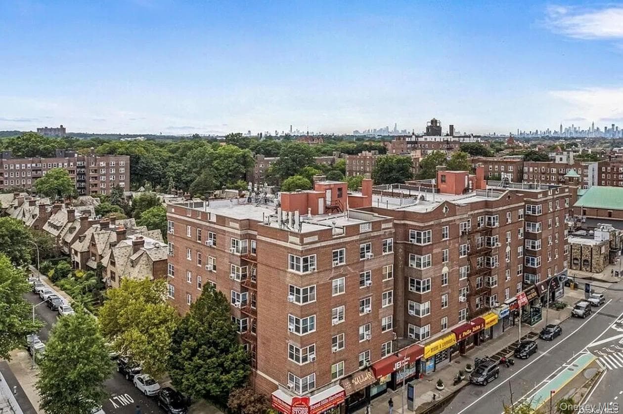 111-45 76th Drive Dr Unit: F2, Forest Hills