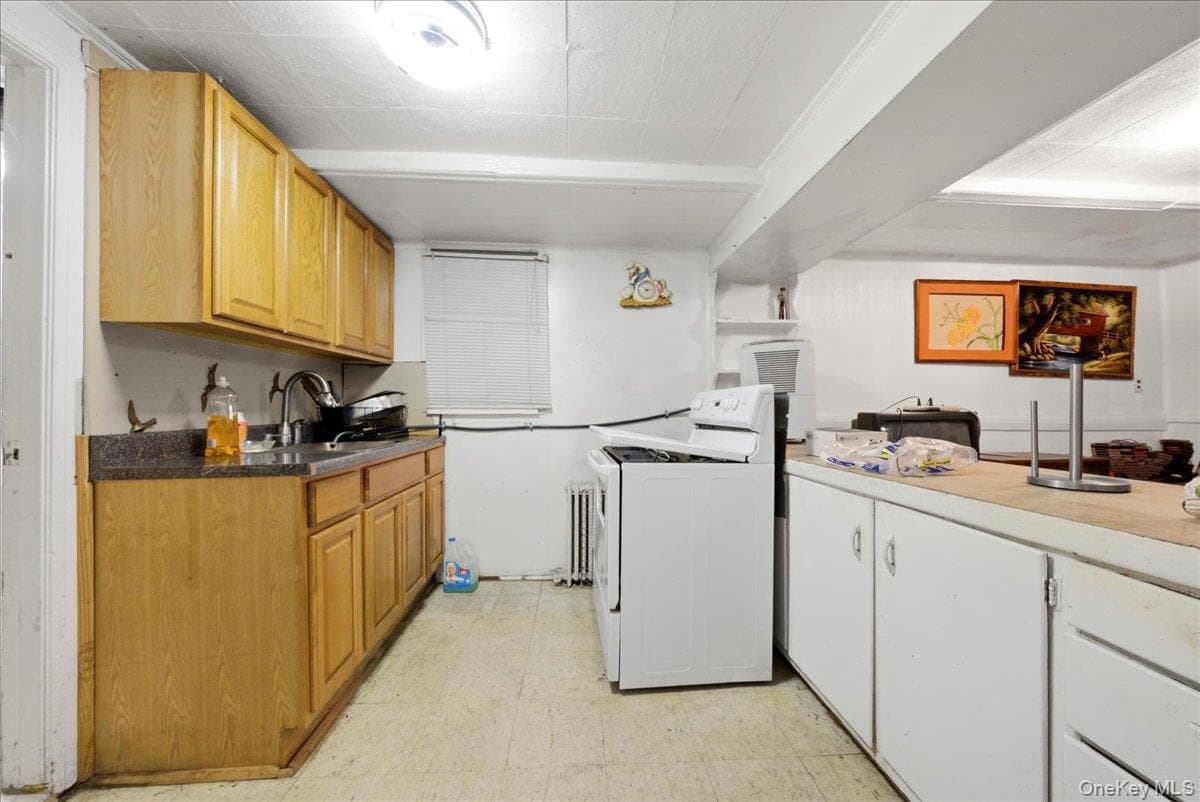 18 E 25th Street thumbnail 15