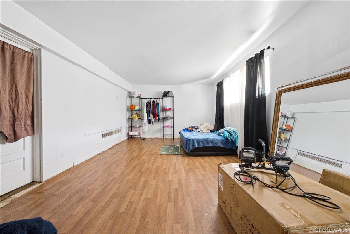 18 E 25th Street thumbnail 13