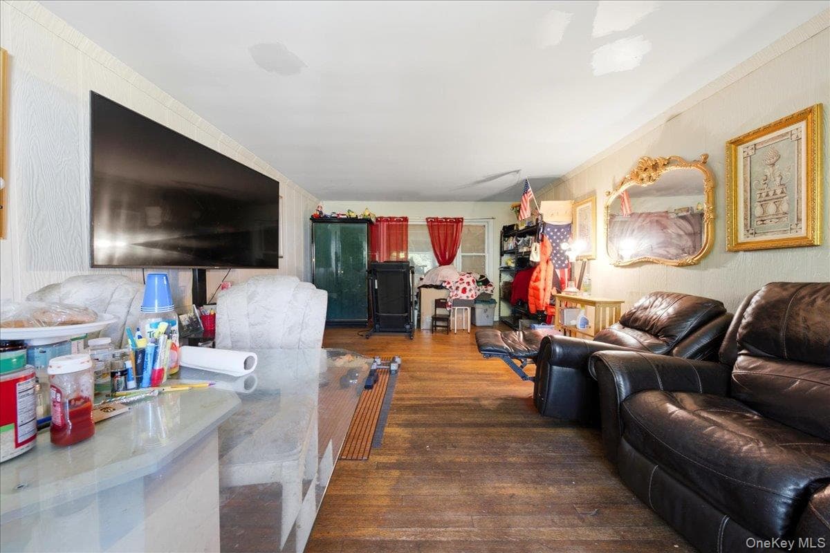 18 E 25th Street thumbnail 7