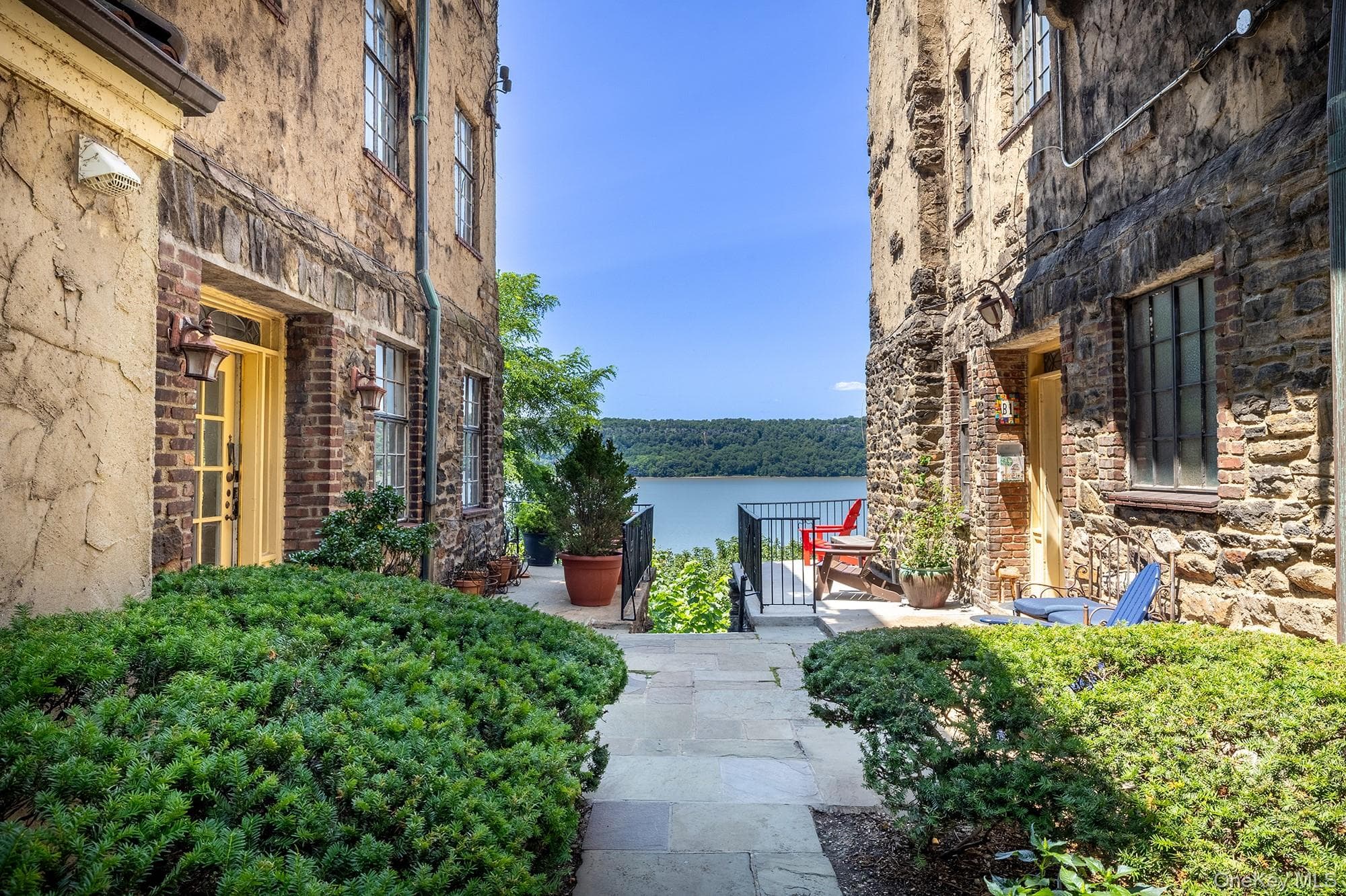 2501 Palisade Avenue Unit: C1 thumbnail 40