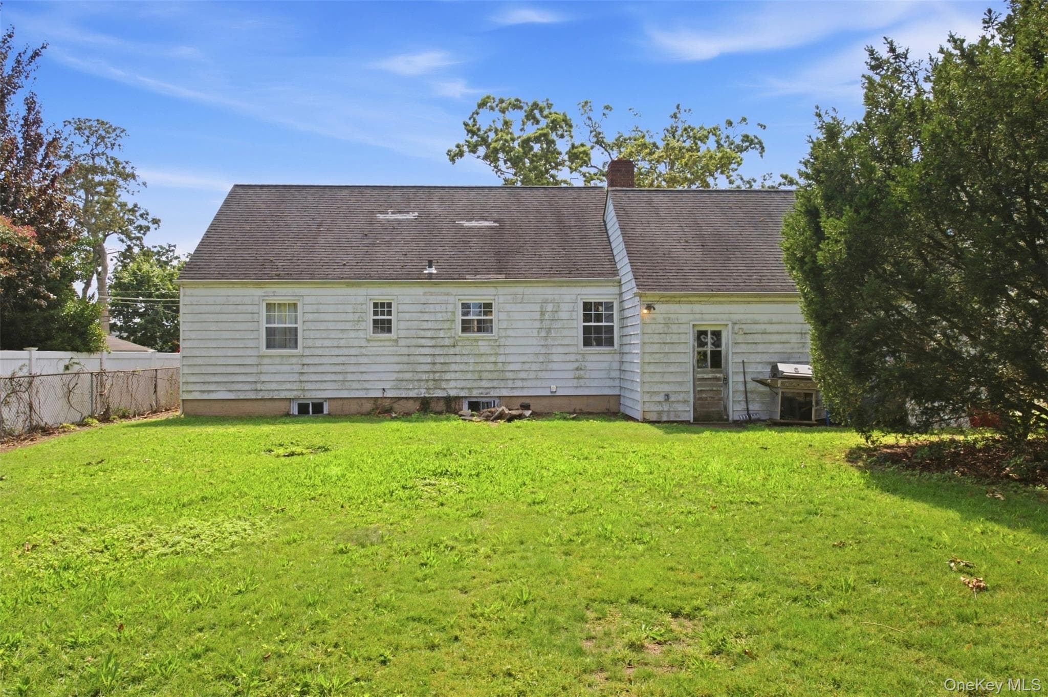 573 Grove Place thumbnail 20